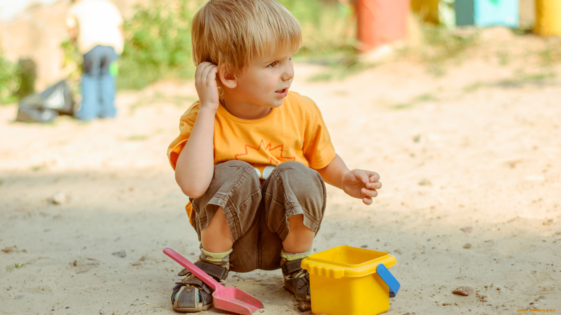 разное, дети, мальчик, игрушки, совок, ведро, песок