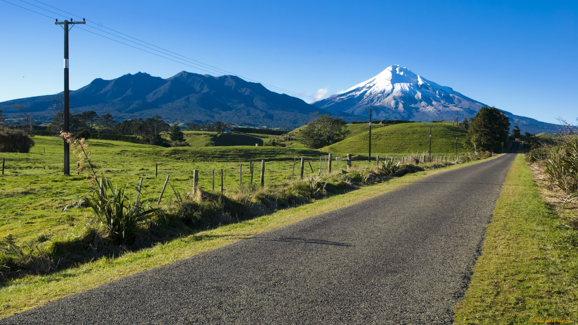 природа, дороги, обочина, столбы, трава, дорога, горы, асфальт