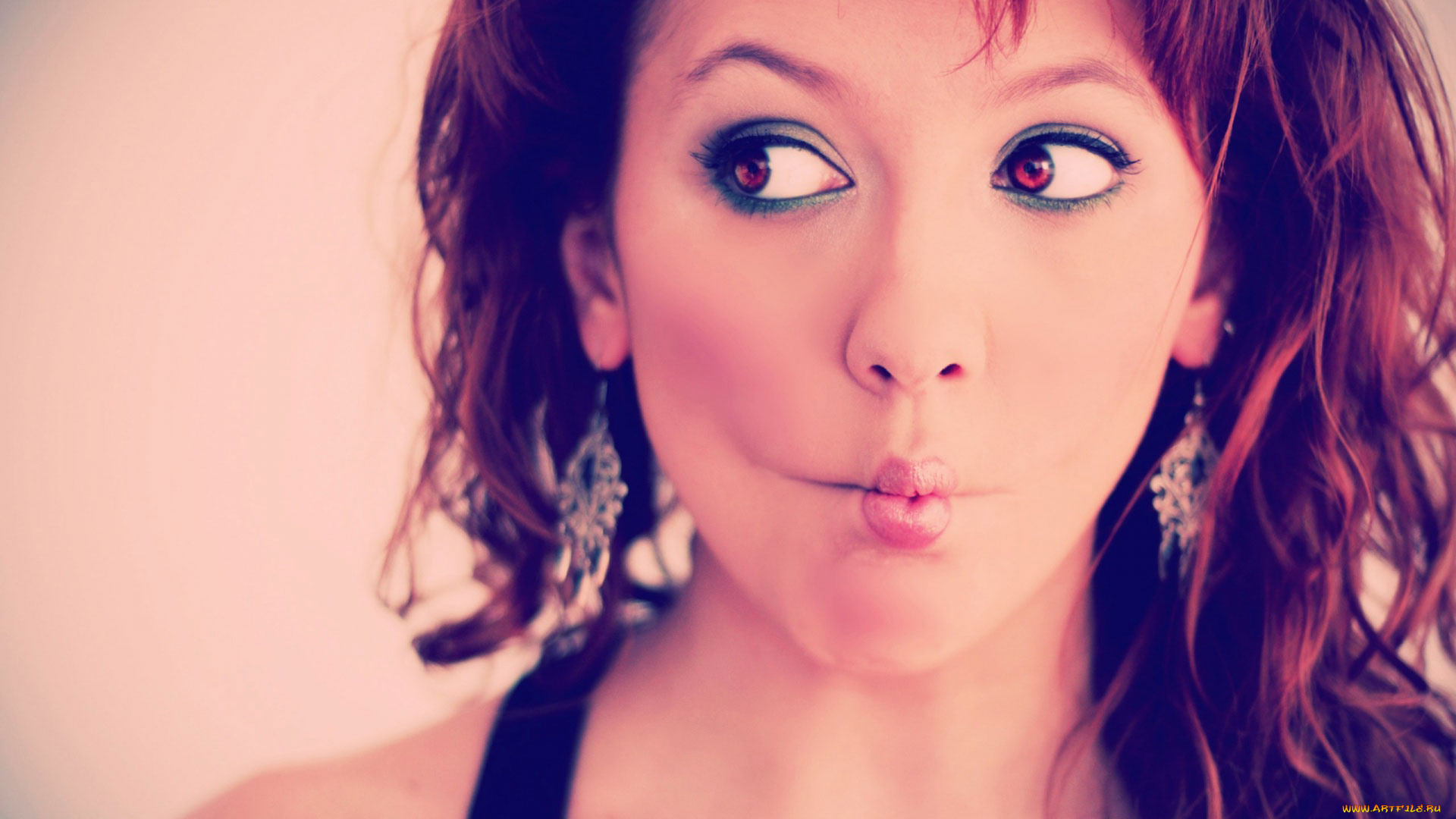 девушки, -unsort, , лица, , портреты, шатенка, гримаса, щеки, лицо