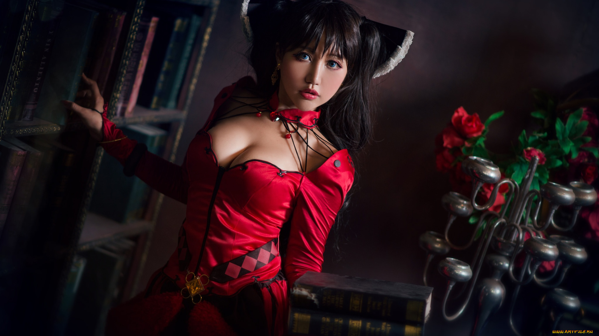 девушки, -unsort, , азиатки, грудь, взгляд, девушка, красный, лицо, поза, стиль, темный, фон, портрет, букет, руки, макияж, брюнетка, прическа, костюм, лестница, наряд, перила, декольте, ступени