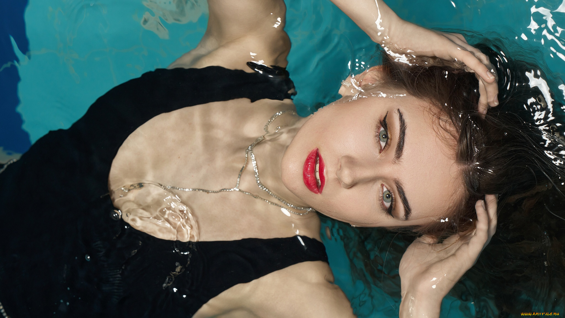 сексуальная, девушка, девушки, -, брюнетки, , шатенки, девушка, женщина, брюнетка, темноволосая, сексуальная, модель, звезда, позирует, разная, обувь, верхняя, стильная, одежда, нижнее, эротическое, бельё, трусы, лифчик, колготки, чулки, аксессуары, макияж, и, множество, элементов, на, фотографии