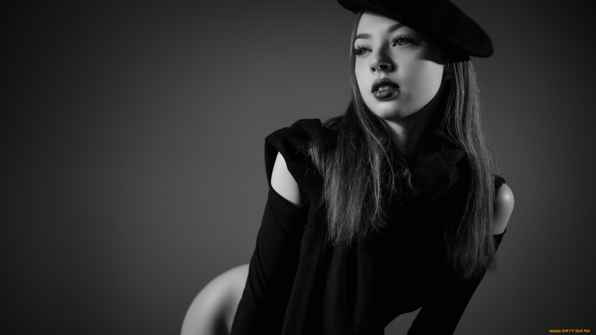 сексуальная, девушка, девушки, -, черно-белые, девушка, женщина, шатенка, темноволосая, сексуальная, модель, звезда, позирует, попа, грудь, ножки, разная, обувь, верхняя, стильная, одежда, нижнее, эротическое, бельё, трусы, лифчик, колготки, чулки, аксессуары, макияж, и, множество, элементов, на, фотографии