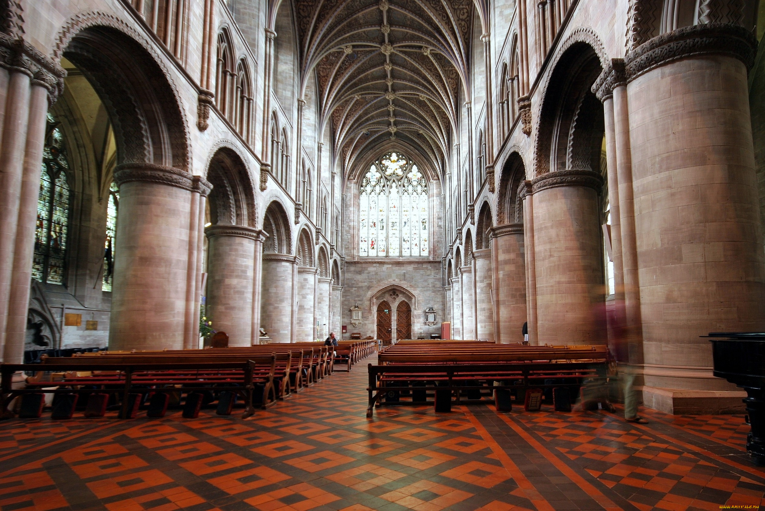 собор, херефорде, англия, интерьер, убранство, роспись, храма, колонны, арки, витраж