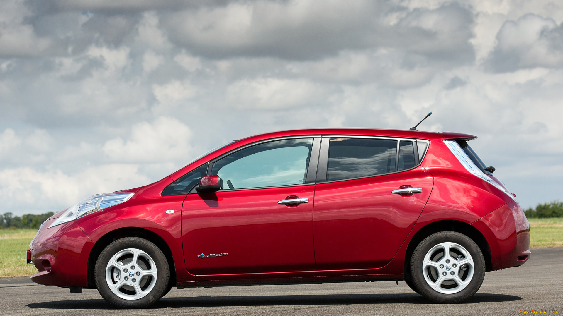 автомобили, nissan, datsun, 2013г, uk-spec, leaf, красный