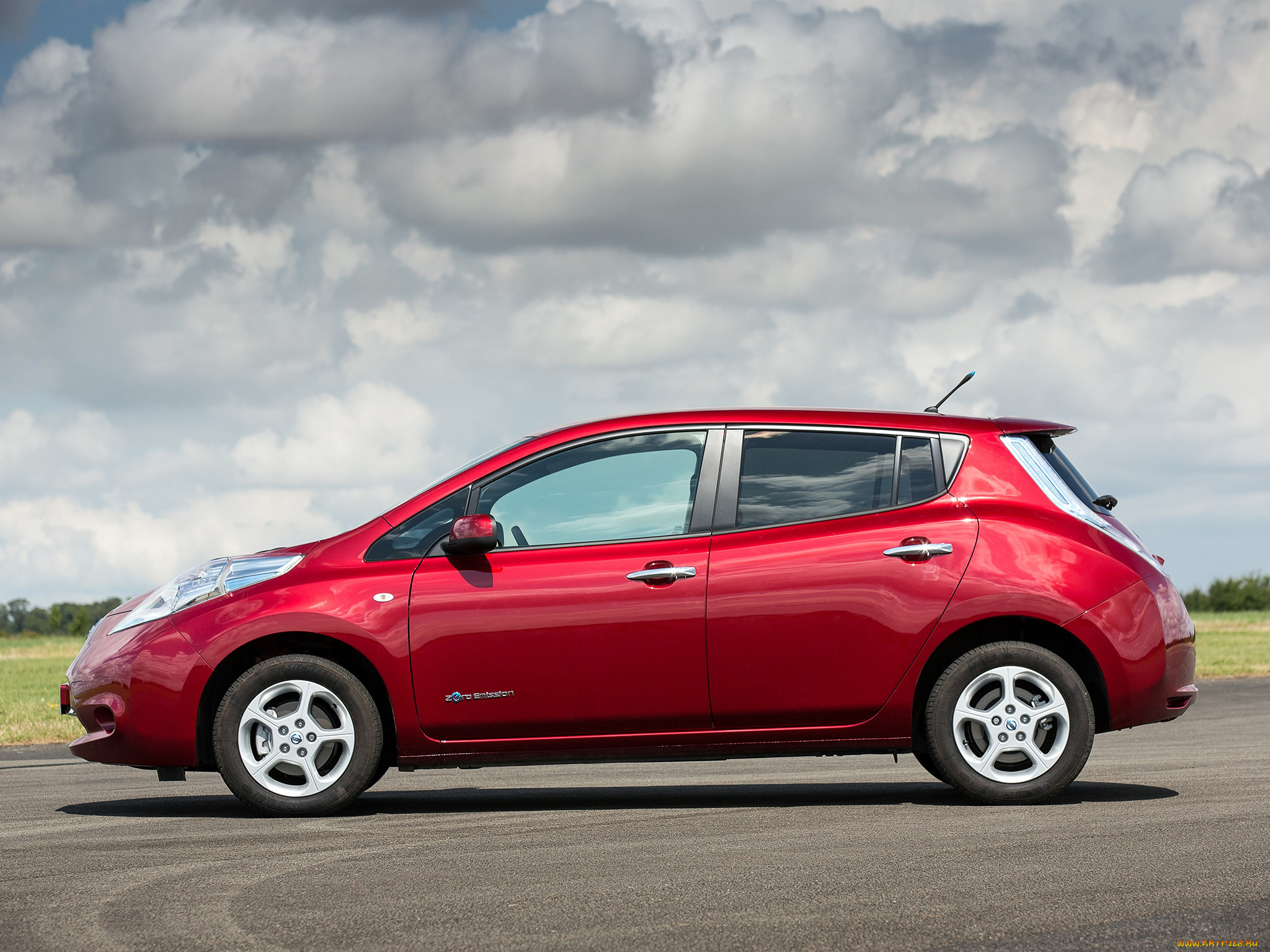 автомобили, nissan, datsun, 2013г, uk-spec, leaf, красный