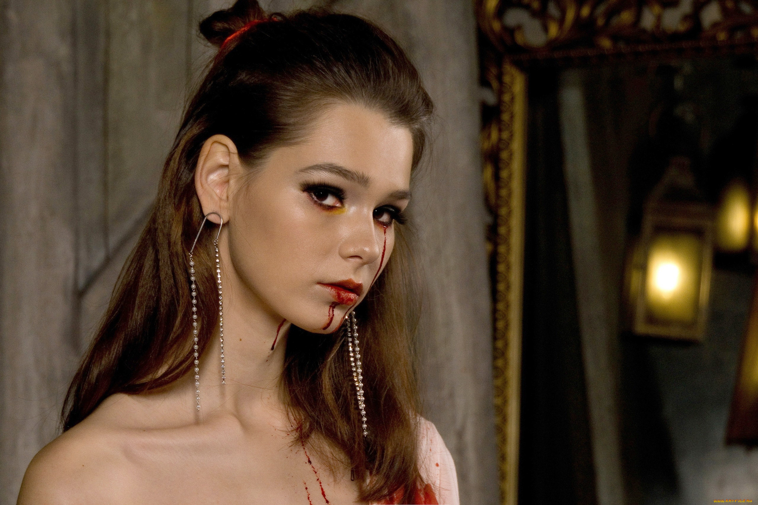 девушки, -, лица, , портреты, брюнетка, серьги, кровь