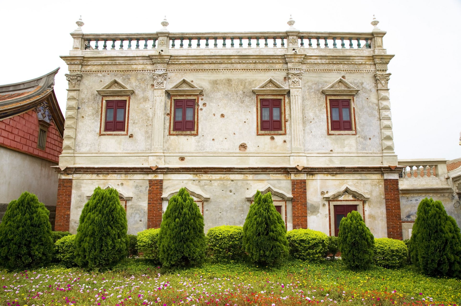 города, здания, дома, растения, стена, окна, дом