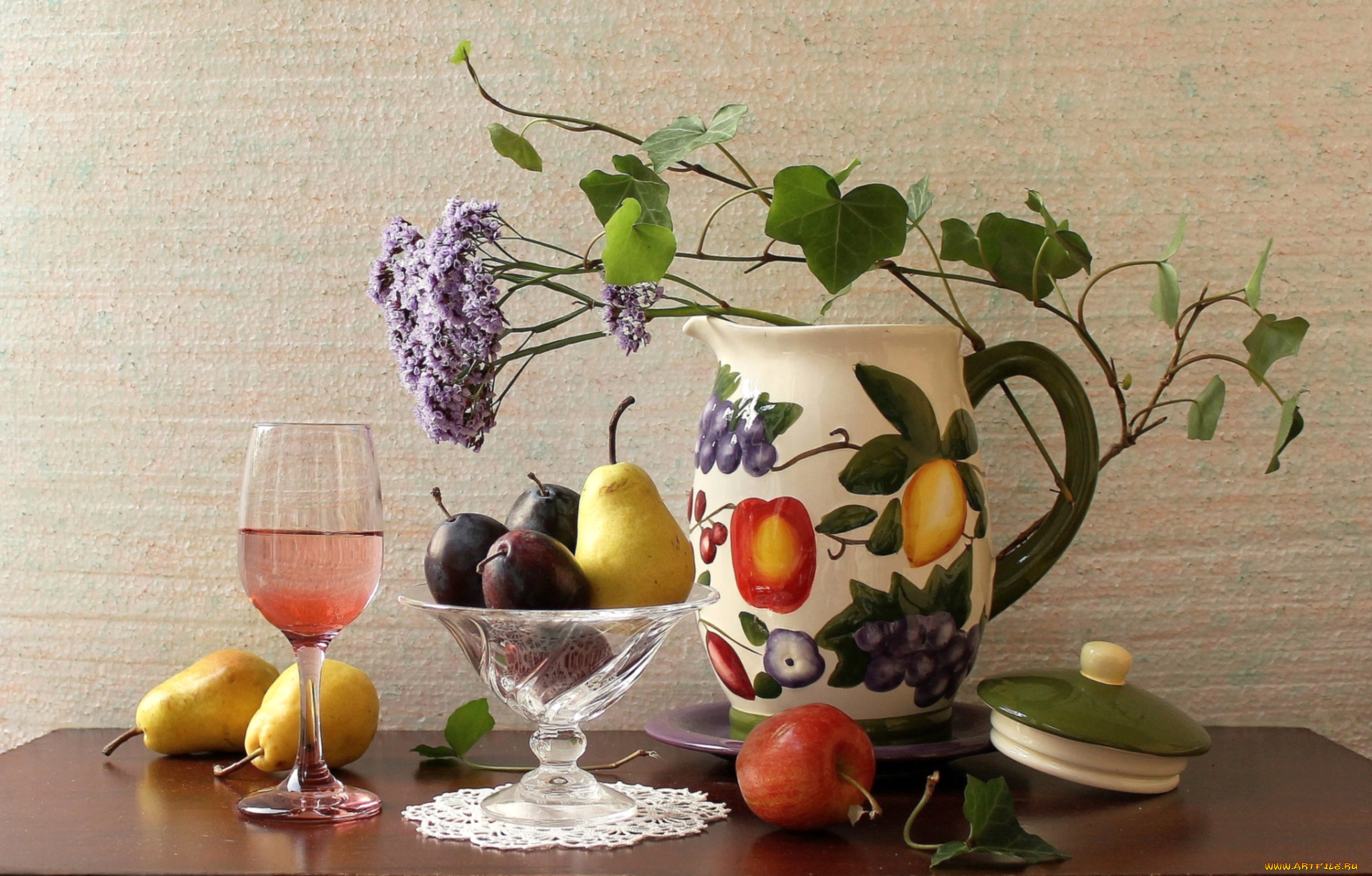 еда, натюрморт, бокал, сливы, яблоки, груши, кувшин