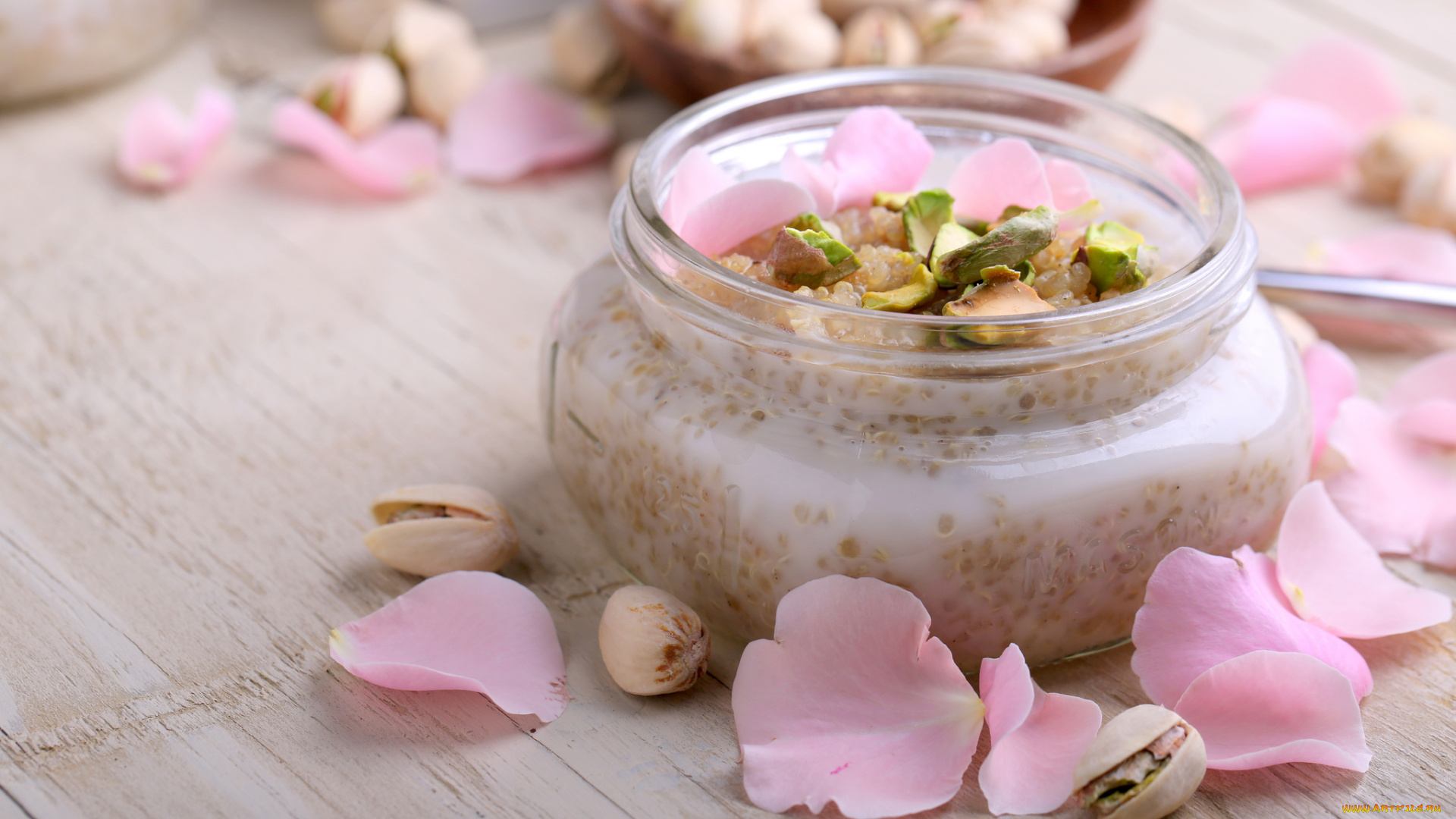 еда, мороженое, , десерты, розы, фисташки, десерт, лепестки