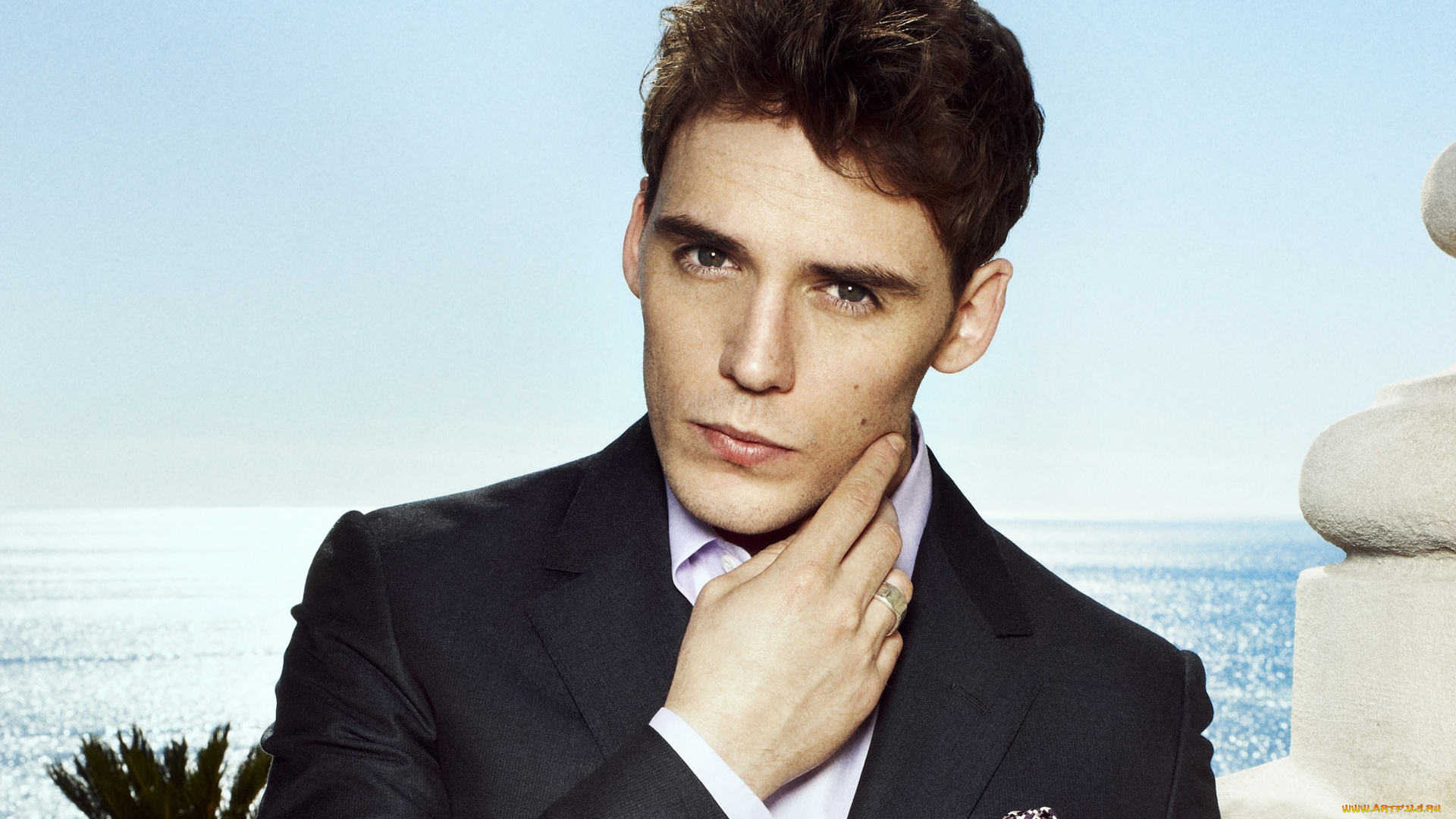 sam, claflin, мужчины, жест