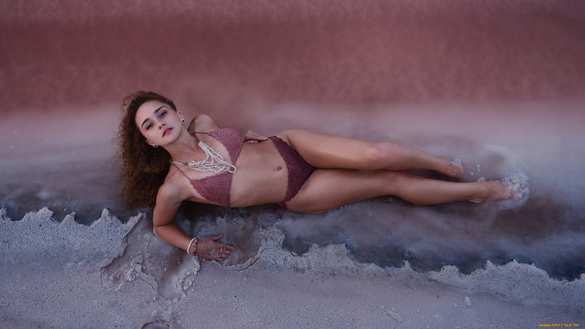 девушка, -, girl, девушки, -, брюнетки, , шатенки, девушка, женщина, шатенка, темноволосая, сексуальная, модель, звезда, позирует, разная, обувь, верхняя, стильная, одежда, нижнее, эротическое, бельё, трусы, лифчик, колготки, чулки, аксессуары, макияж, и, множество, элементов, на, фотографии