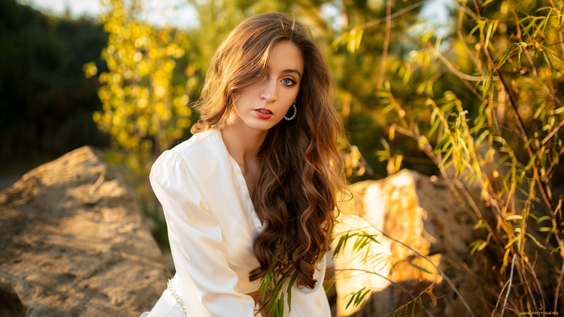 девушка, -, girl, девушки, -, лица, , портреты, девушка, женщина, шатенка, темноволосая, сексуальная, модель, звезда, позирует, разная, обувь, верхняя, стильная, одежда, нижнее, эротическое, бельё, трусы, лифчик, колготки, чулки, аксессуары, макияж, и, множество, элементов, на, фотографии