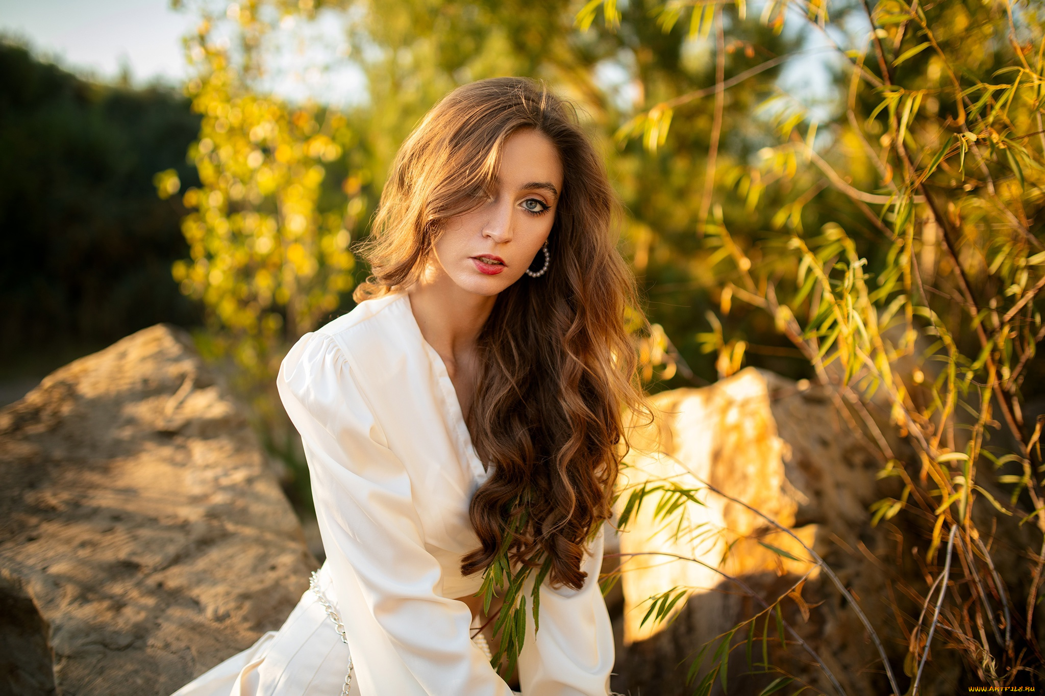 девушка, -, girl, девушки, -, лица, , портреты, девушка, женщина, шатенка, темноволосая, сексуальная, модель, звезда, позирует, разная, обувь, верхняя, стильная, одежда, нижнее, эротическое, бельё, трусы, лифчик, колготки, чулки, аксессуары, макияж, и, множество, элементов, на, фотографии