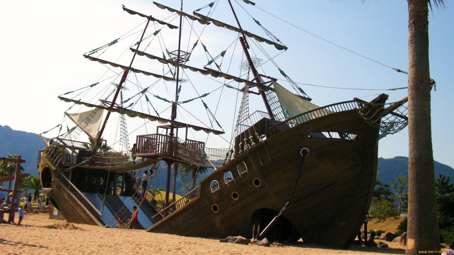 корабли, парусники