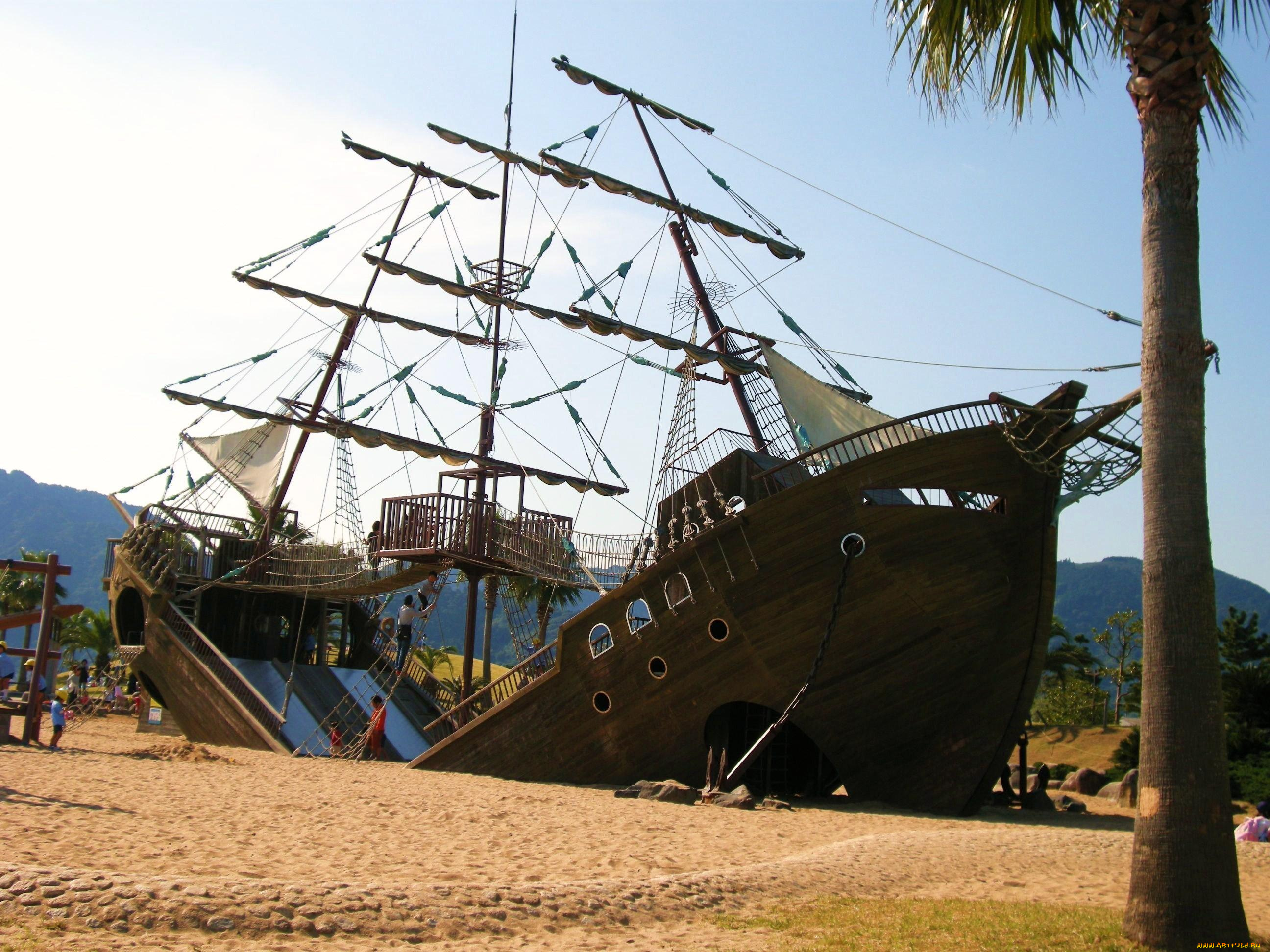 корабли, парусники