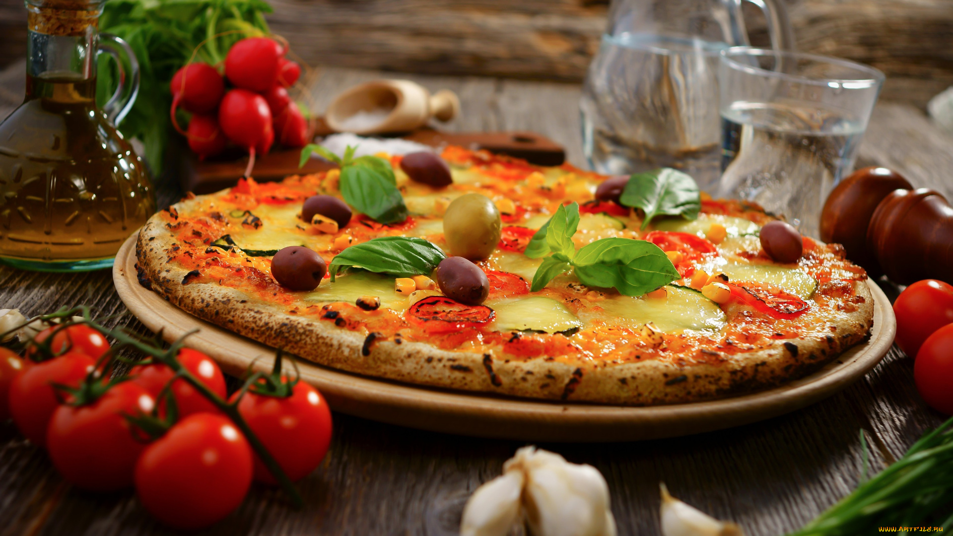 еда, пицца, чеснок, помидоры, редис, маслины
