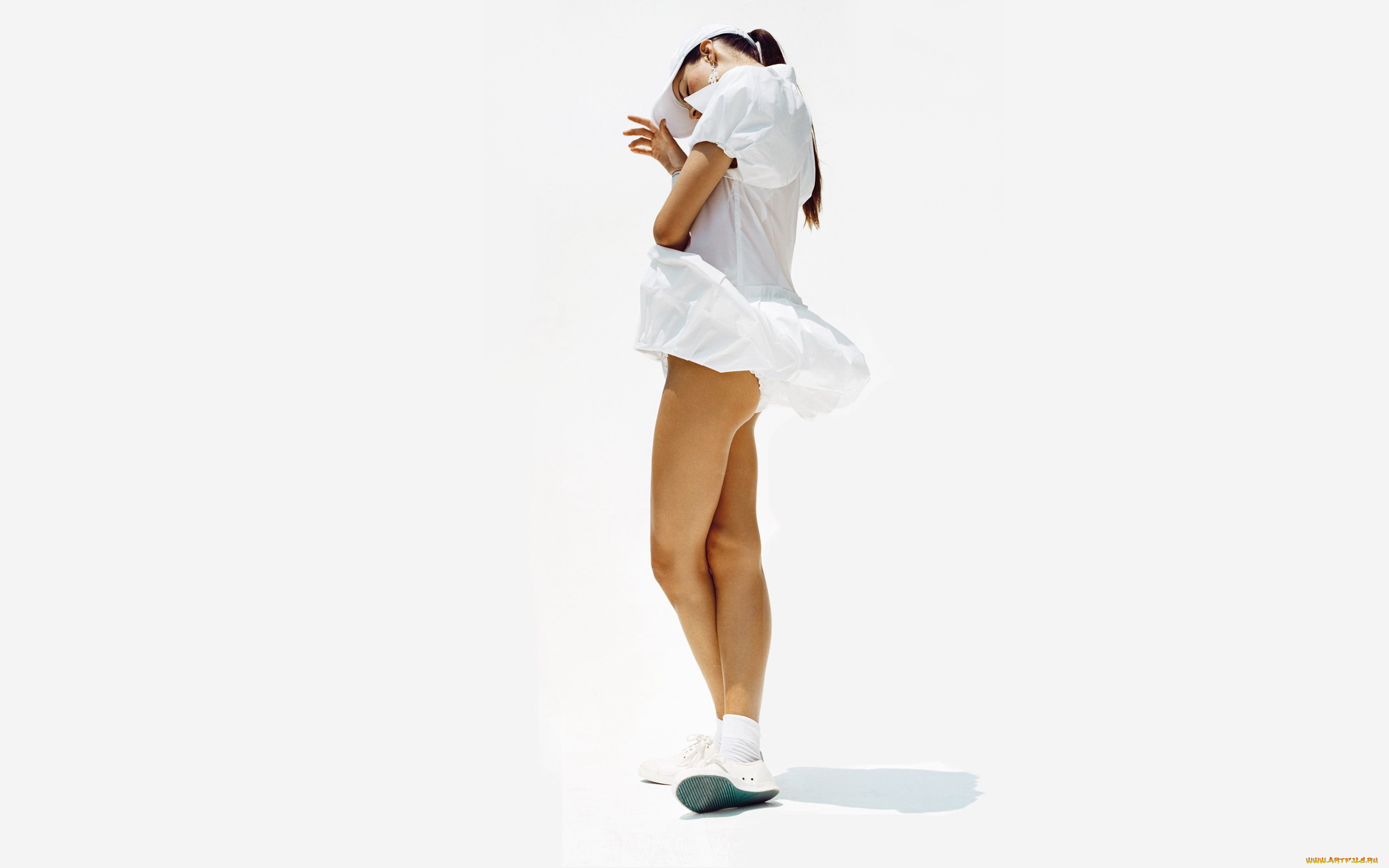 девушки, isabeli, fontana, тенниска, модель, изабели, фонтана, ветер, юбка, кепка