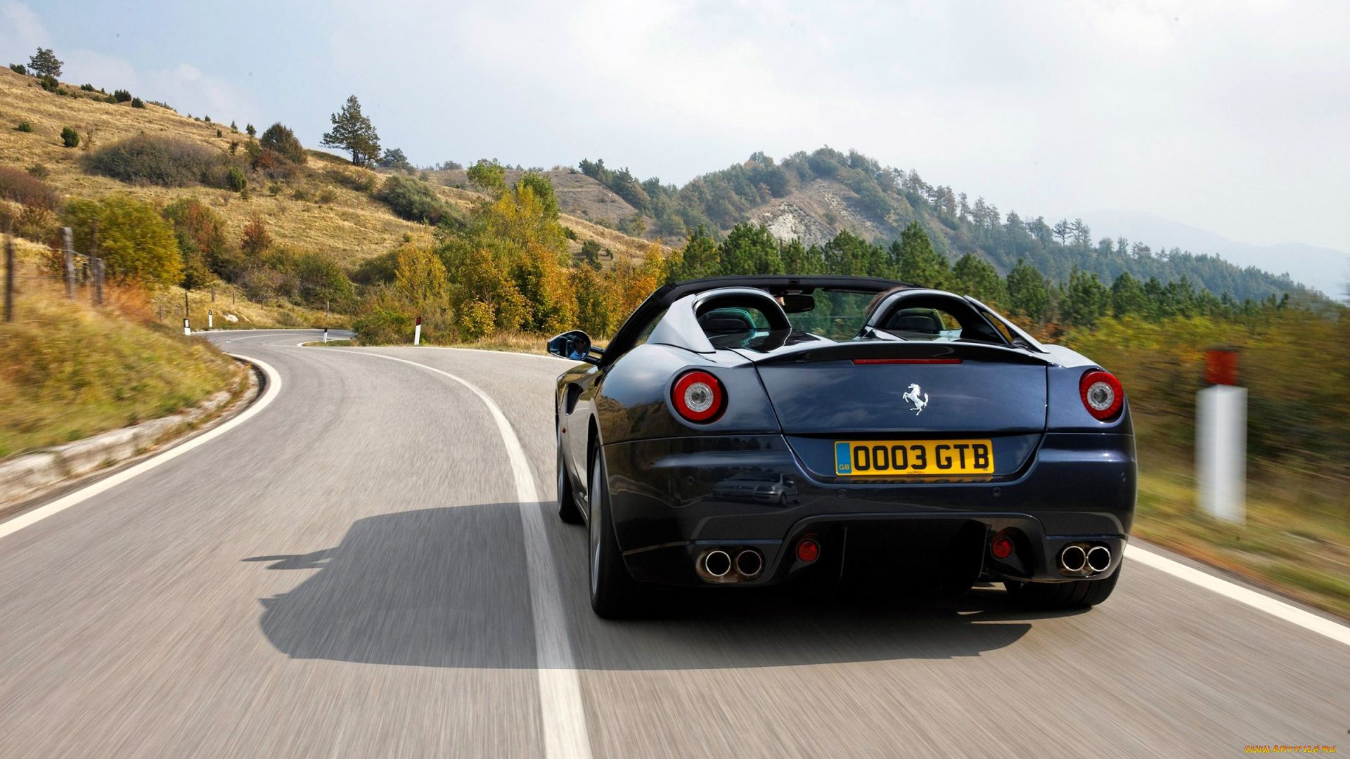 автомобили, ferrari, черный, скорость, дорога, шоссе, горы, деревья