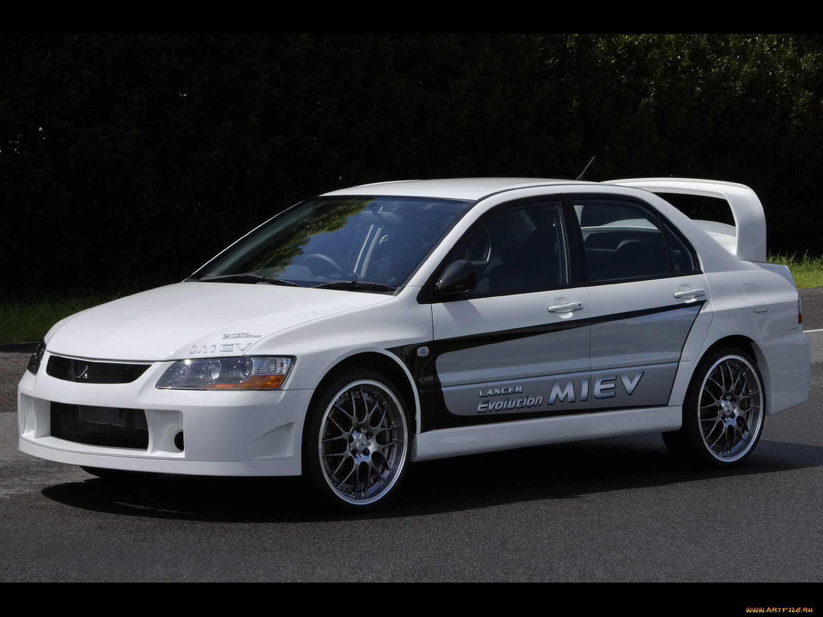 автомобили, mitsubishi