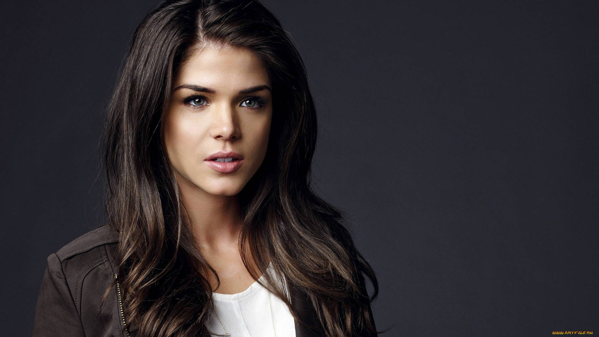 девушки, marie, avgeropoulos, куртка, актриса, брюнетка