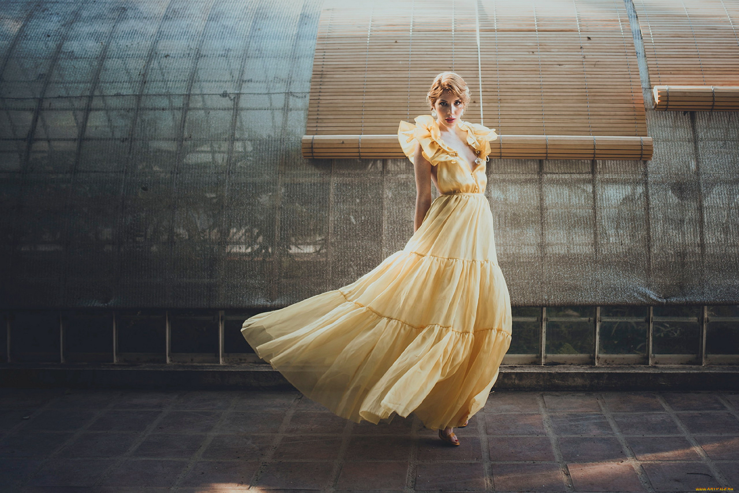 девушки, -, рыжеволосые, и, разноцветные, шелковое, платье