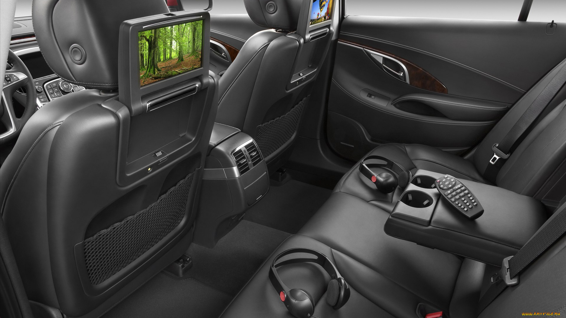 автомобили, интерьеры