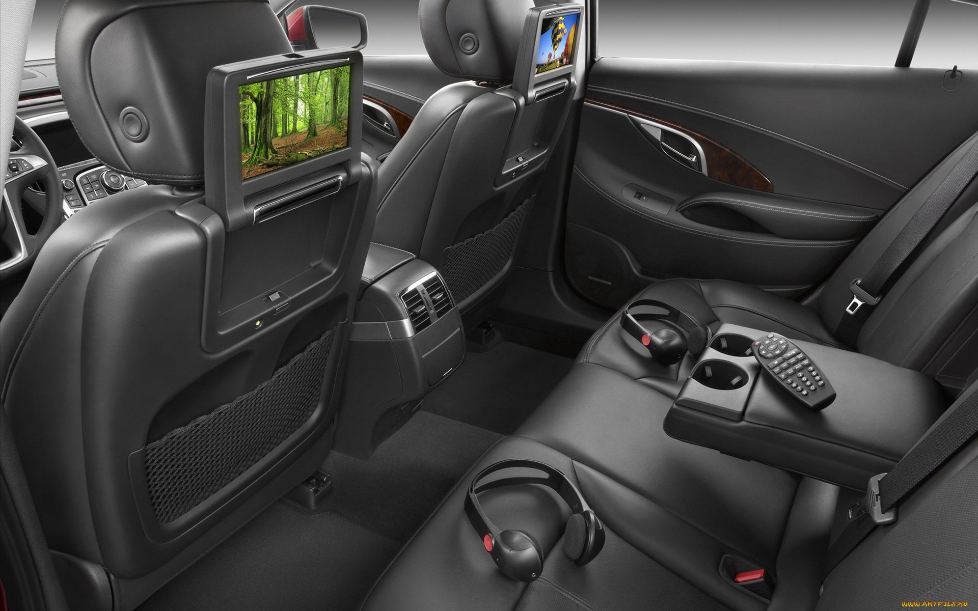 автомобили, интерьеры
