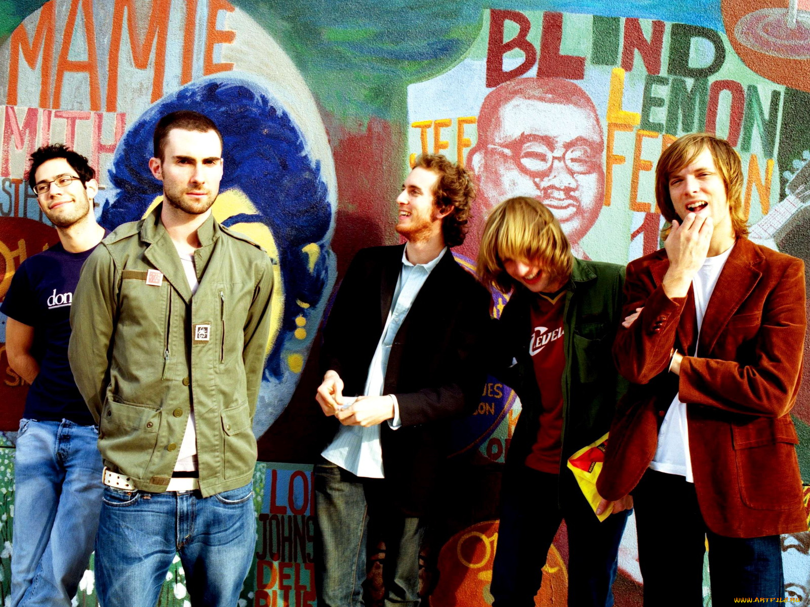 maroon, музыка