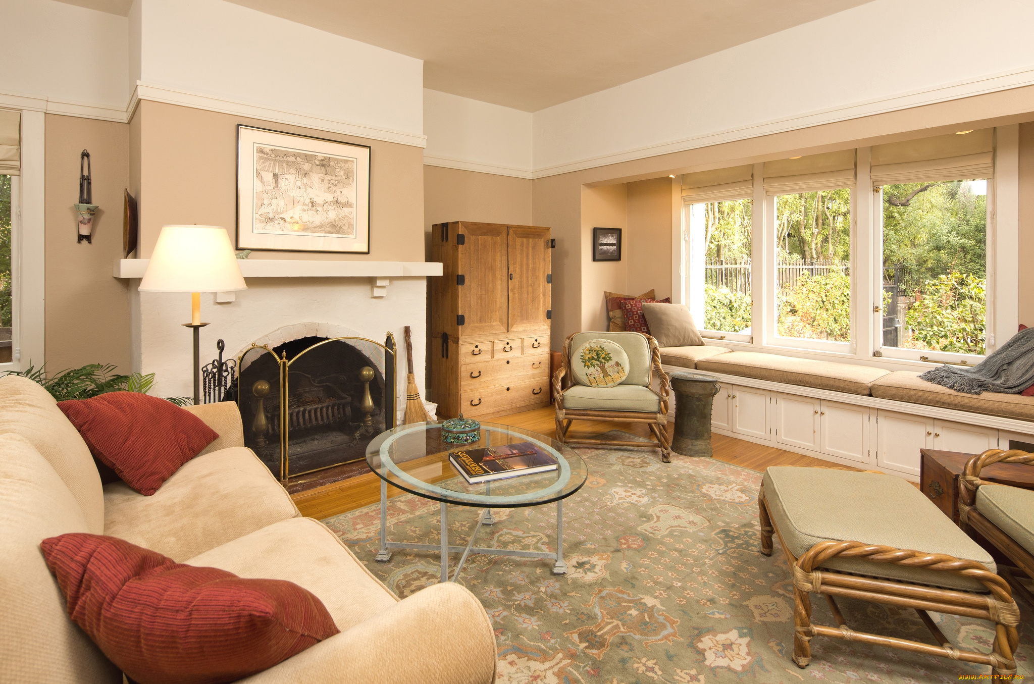 интерьер, гостиная, диван, камин