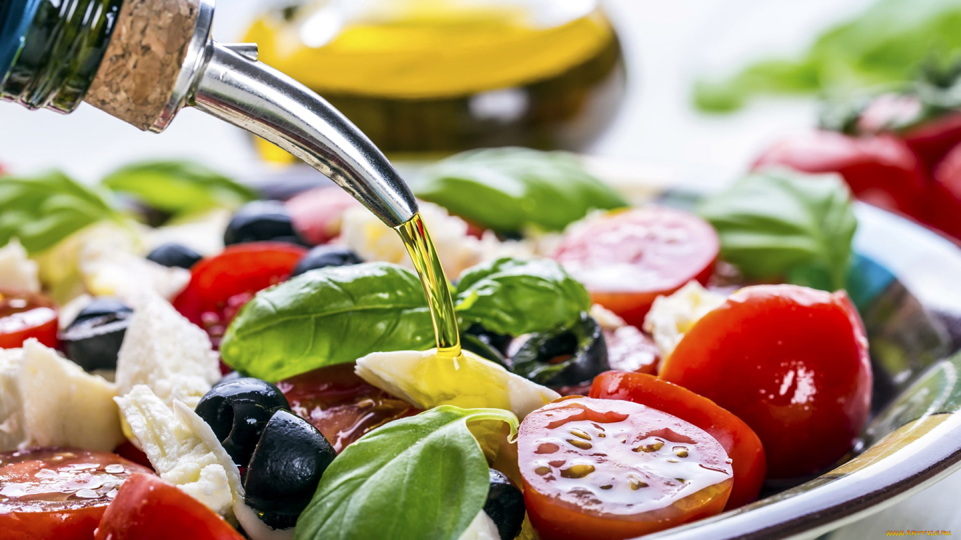 еда, салаты, , закуски, маслины, базилик, масло, помидоры, томаты