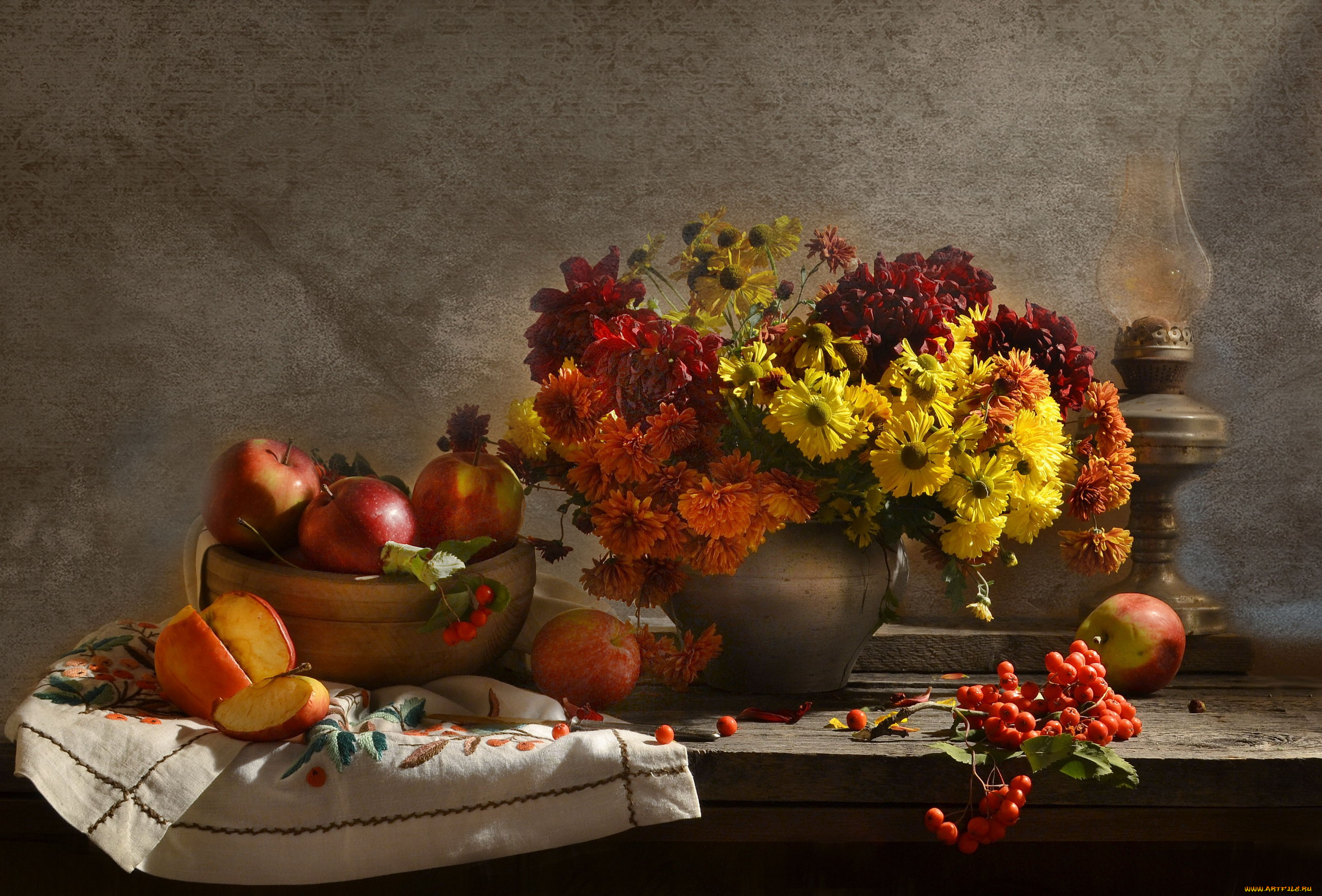 еда, яблоки, лампа, букет, рябина, ветка