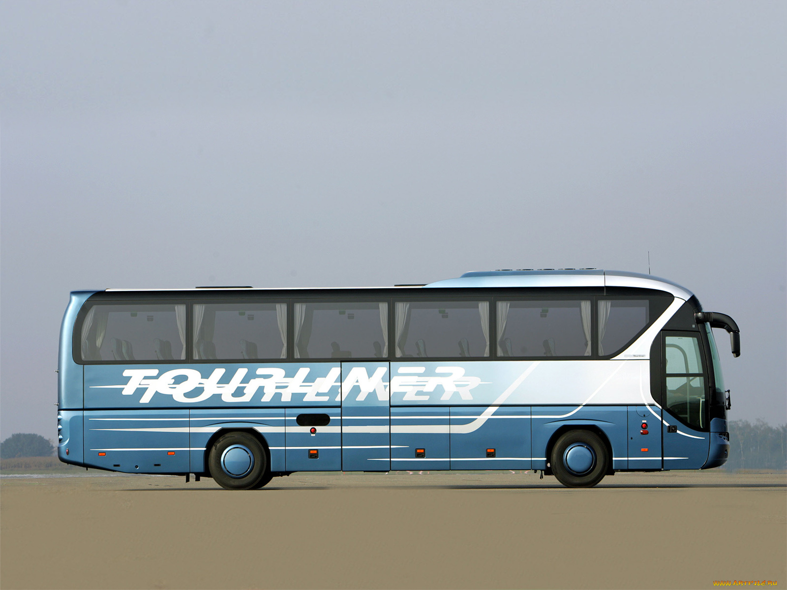 автомобили, автобусы