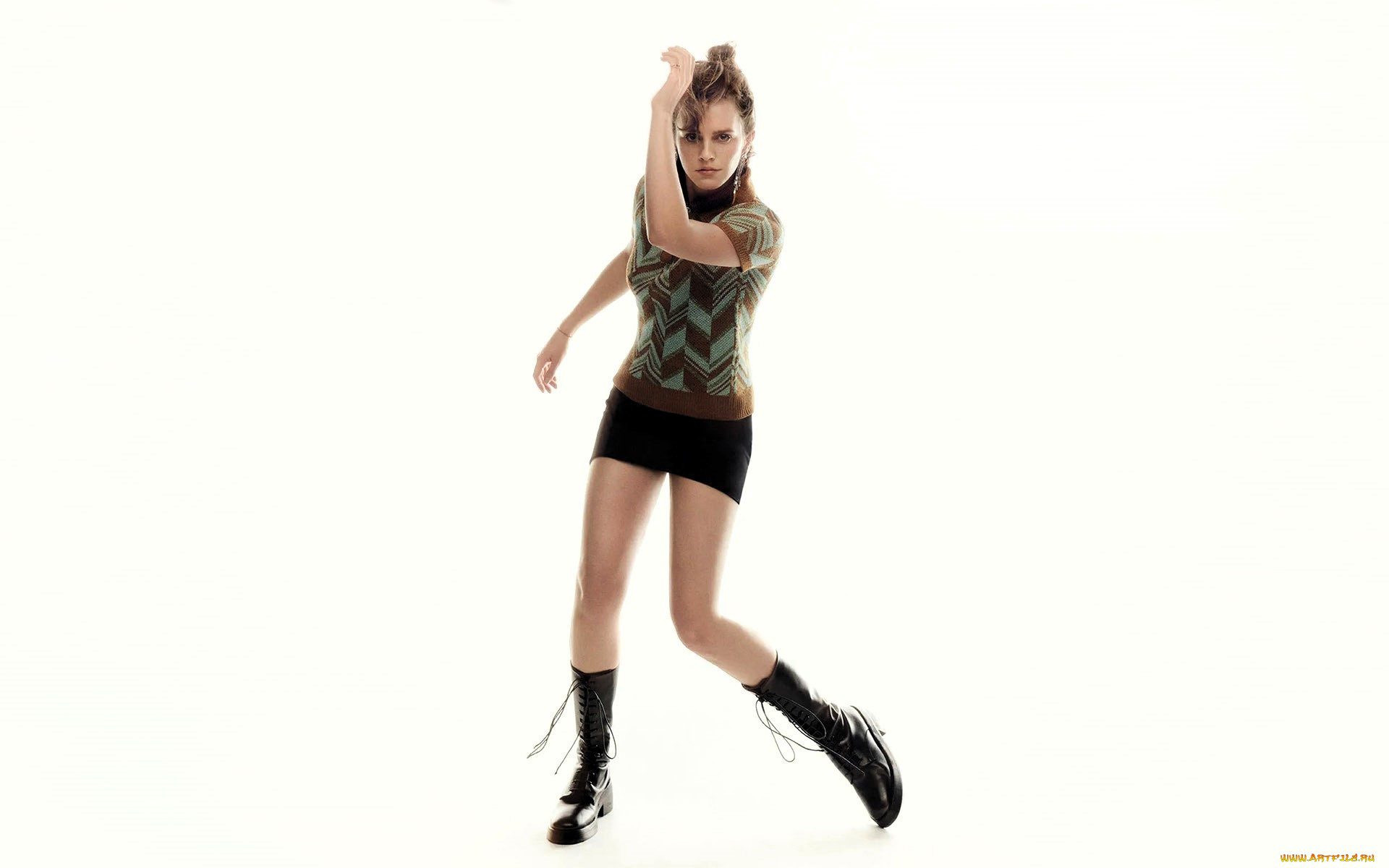 девушки, emma, watson, актриса, свитер, юбка, сапоги