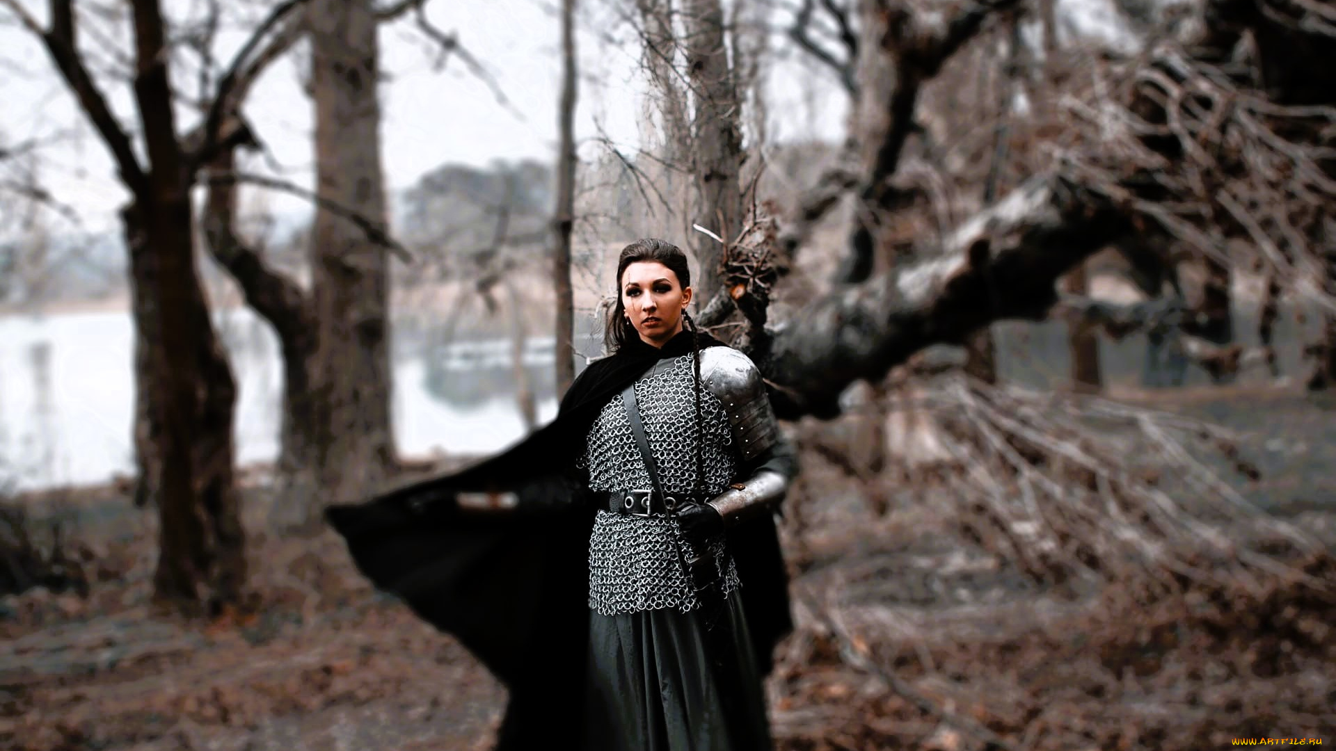 девушки, ольга, кожевникова, , lady, bell, образ, косплей, наряд, костюм, плащ, кольчуга, меч, озеро, лес