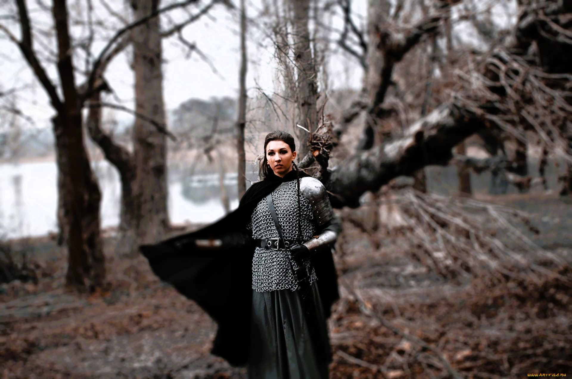 девушки, ольга, кожевникова, , lady, bell, образ, косплей, наряд, костюм, плащ, кольчуга, меч, озеро, лес