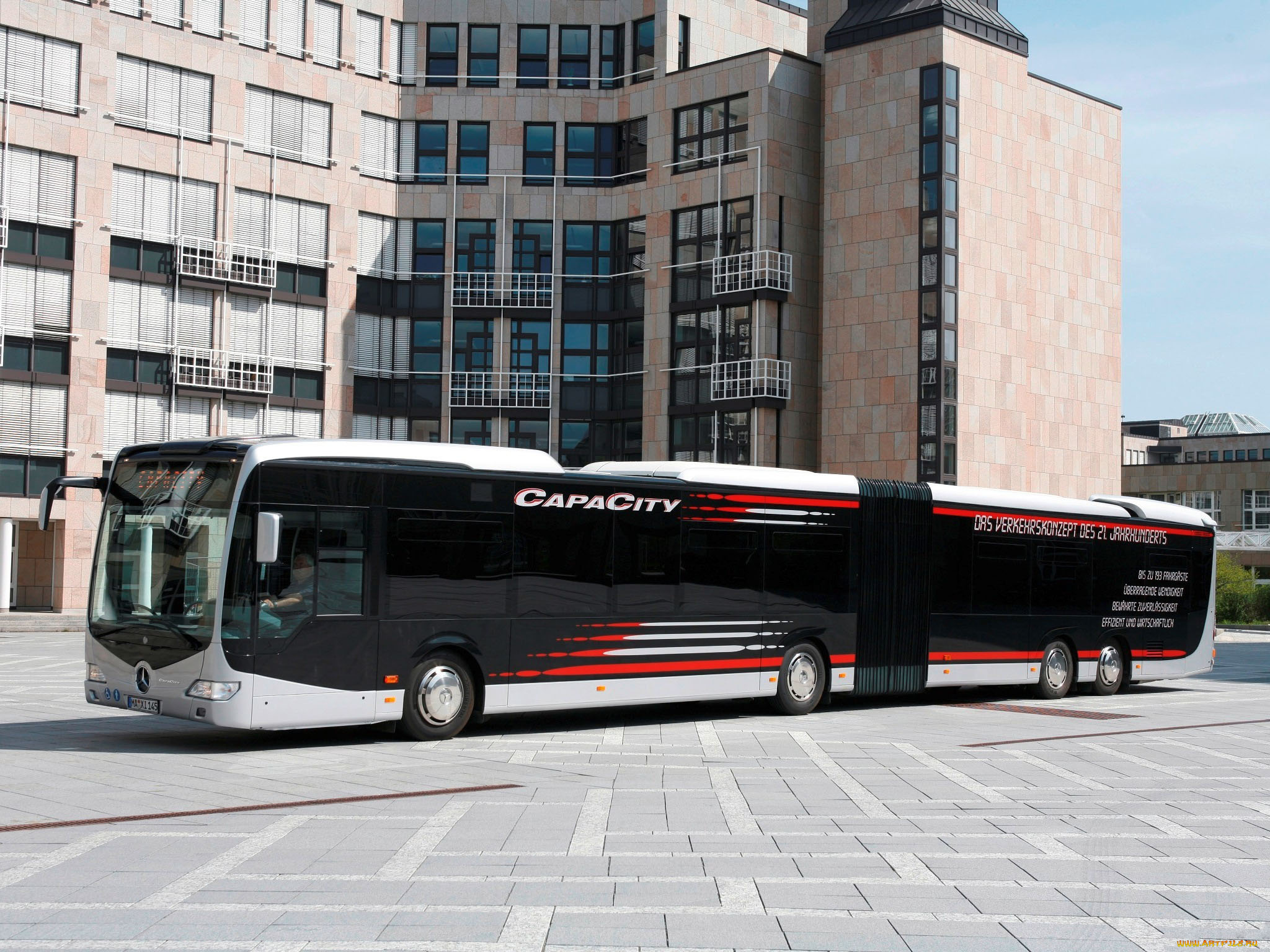 автомобили, автобусы