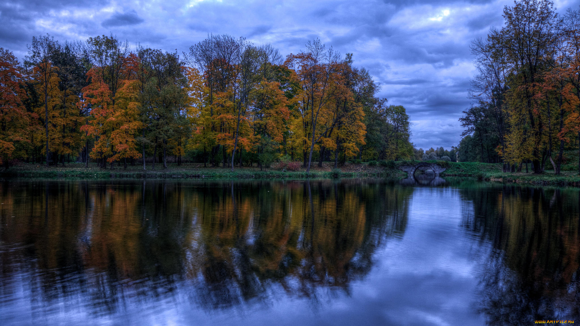 природа, реки, озера, пейзаж, деревья, осень, мост, озеро