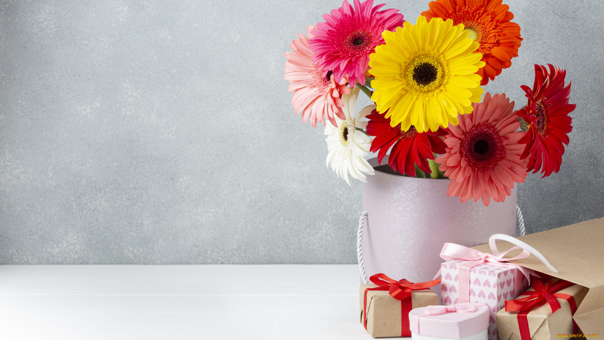 праздничные, подарки, и, коробочки, подарки, цветы, герберы, букет