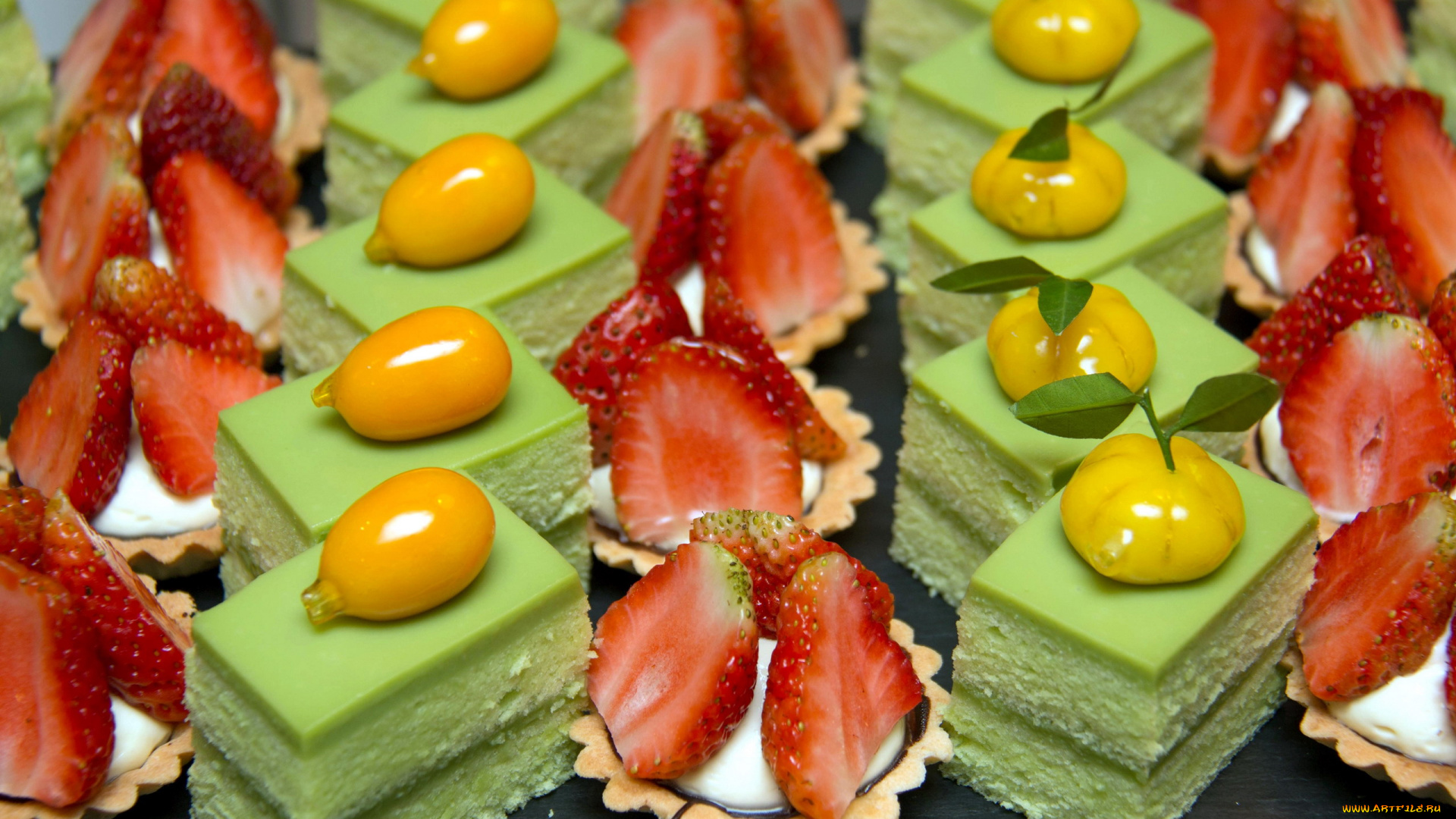 еда, пирожные, , кексы, , печенье, лакомство, ассорти, клубника