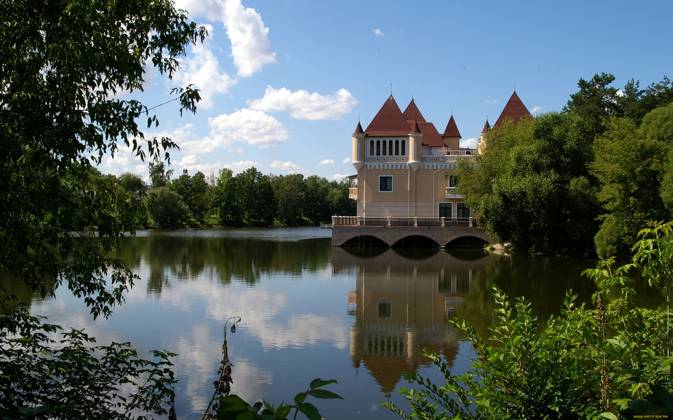 города, дворцы, замки, крепости