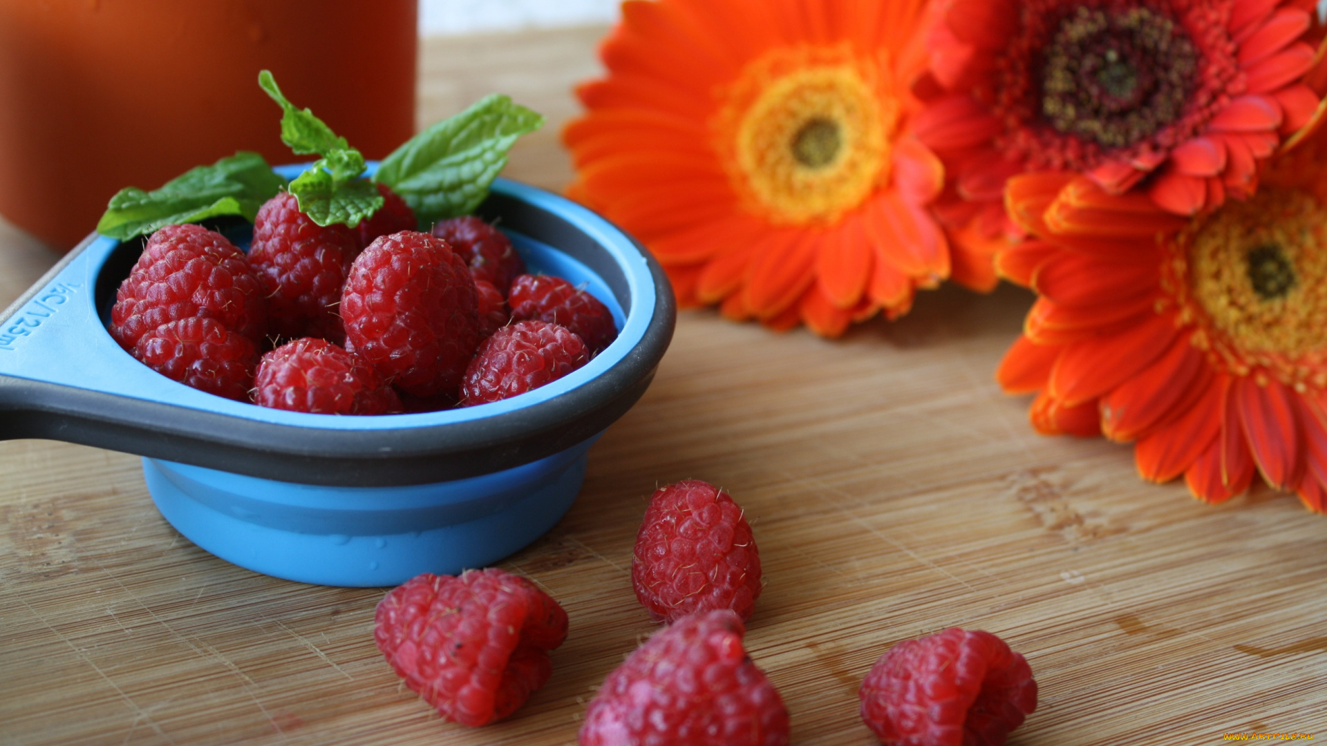 еда, малина, герберы, мята, ягоды