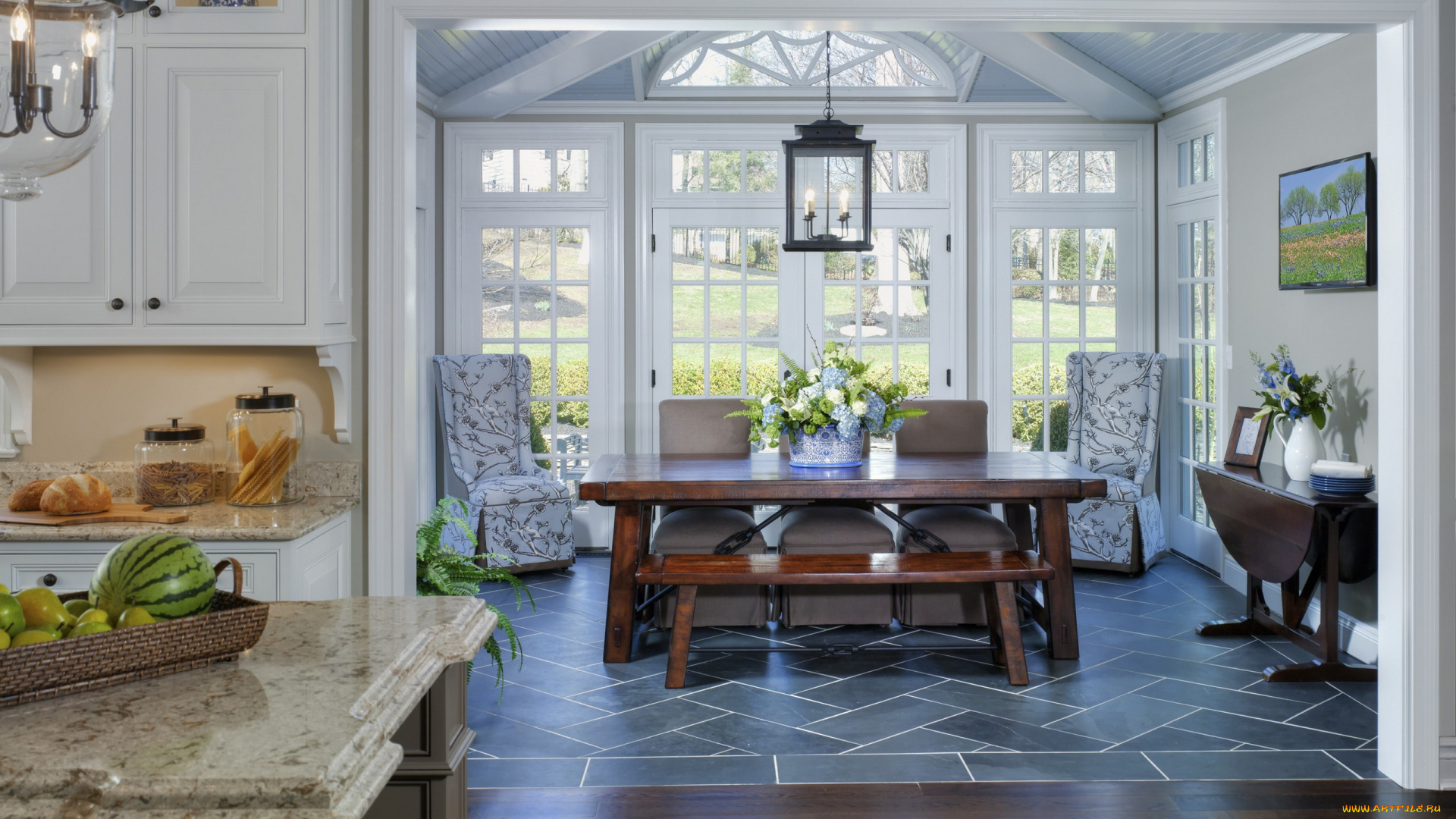 интерьер, столовая, обеденный, стол, кресла, стулья, люстры