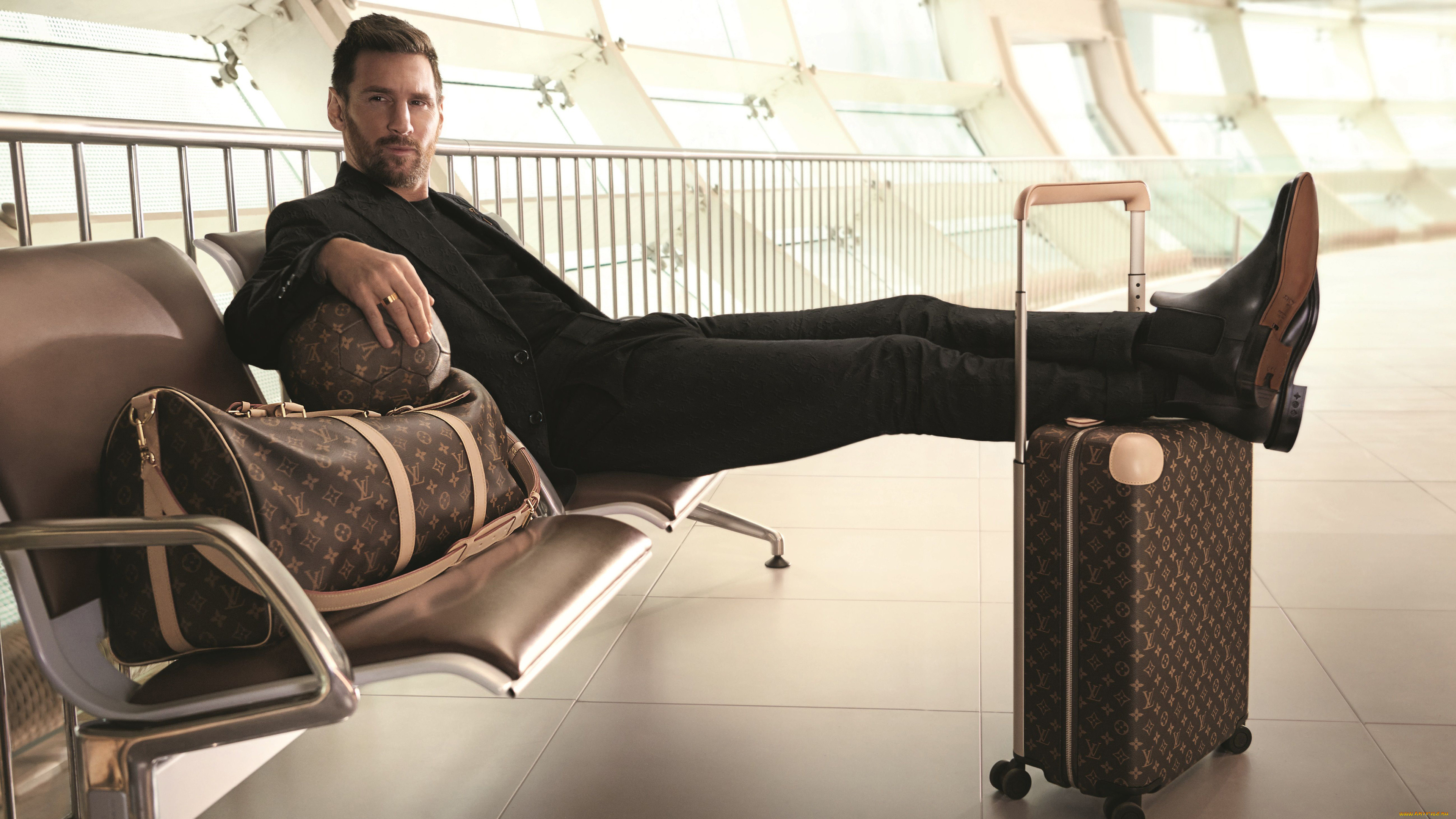 мужчины, -unsort, louis, vuitton, сумка, чемодан, мяч, спортсмен, мужчина, чемпион, мира, южной, америки, победитель, финалиссимы, олимпийский, футбол, лионель, месси, lionel, messi