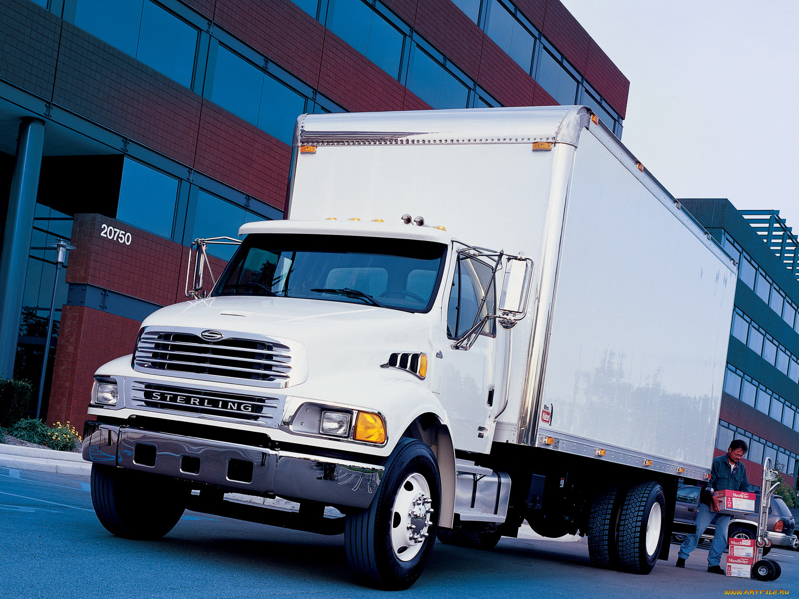 автомобили, sterling