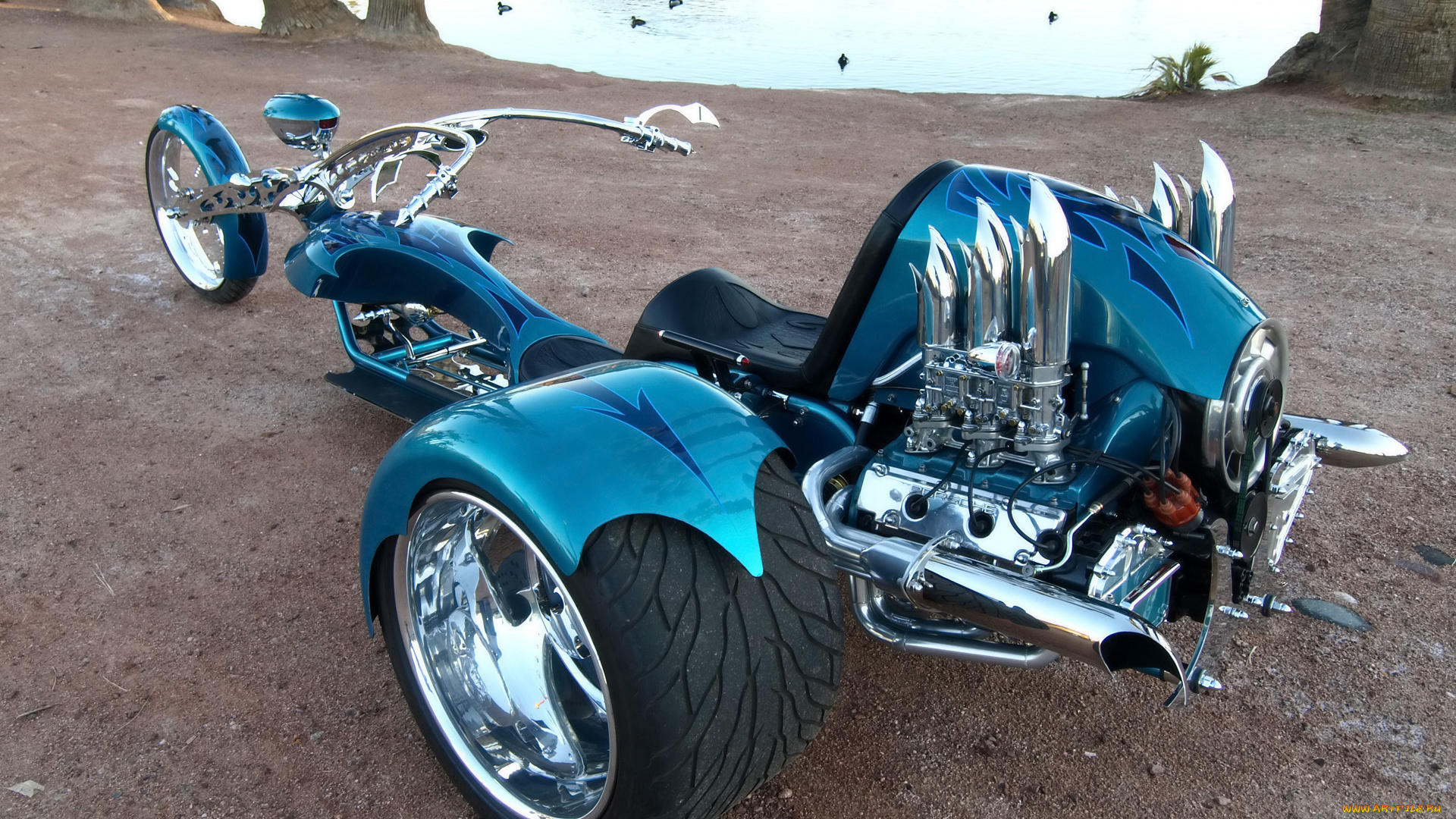 мотоциклы, трёхколёсные