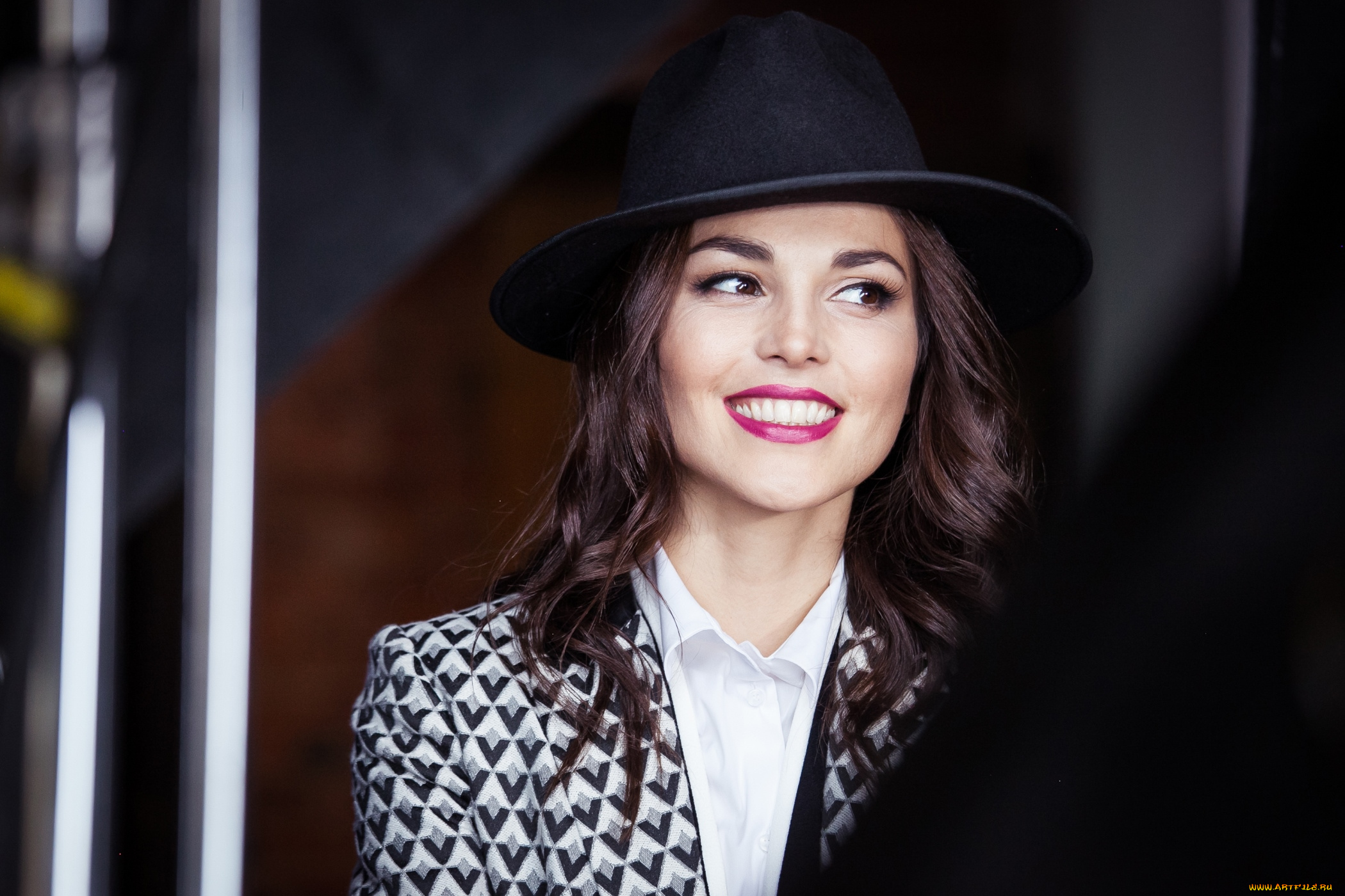 музыка, сати, казанова, певица, шляпа, шатенка, лицо, жакет, улыбка