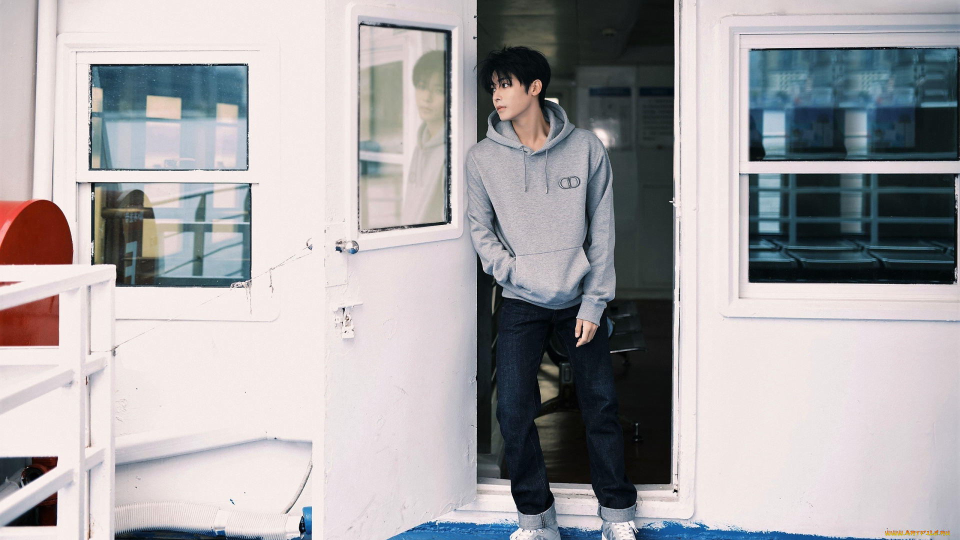 мужчины, hou, ming, hao, актер, толстовка, дверь