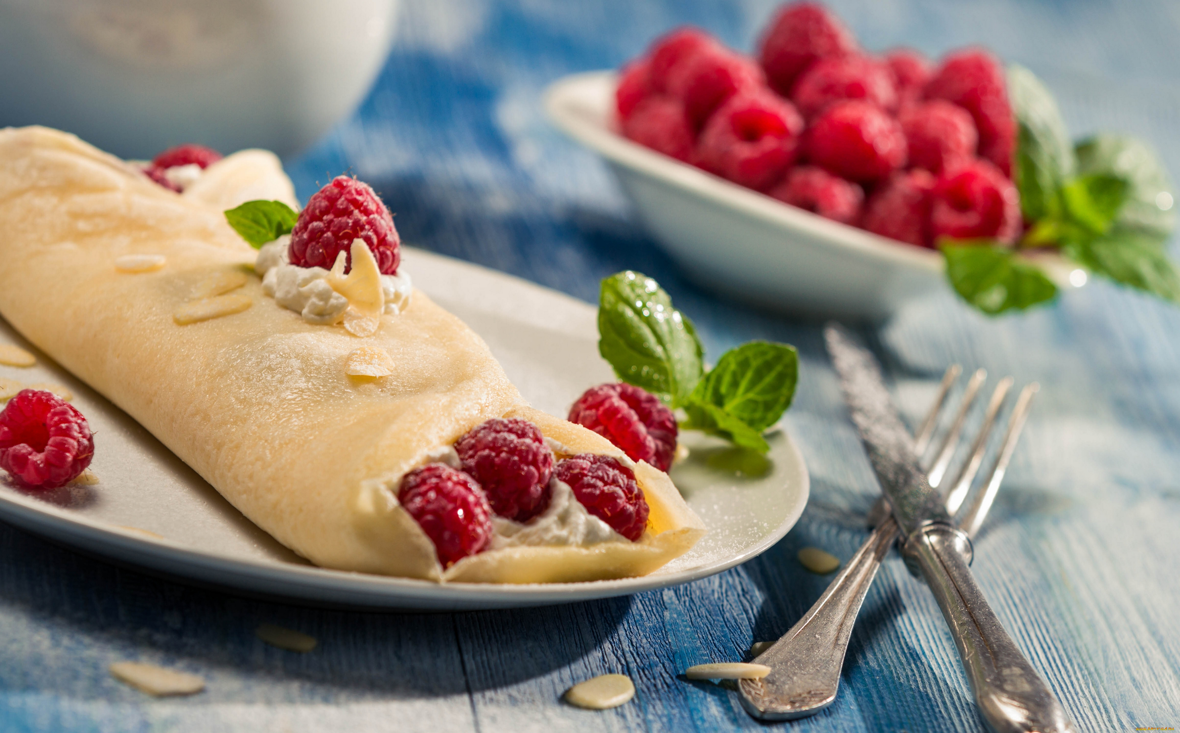 еда, блины, оладьи, блинчик, малина, ягоды