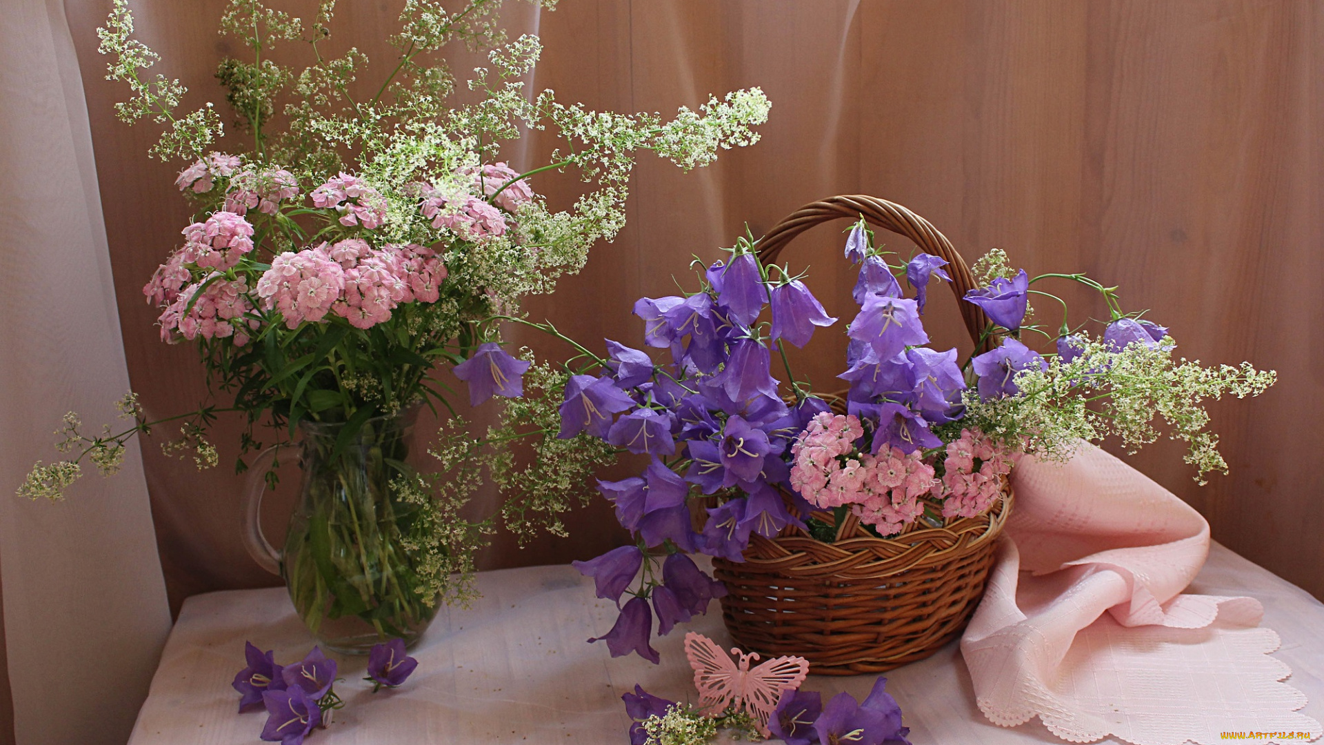 цветы, букеты, , композиции, букет, лето, корзина, колокольчики, полевые, гвоздика, натюрморт