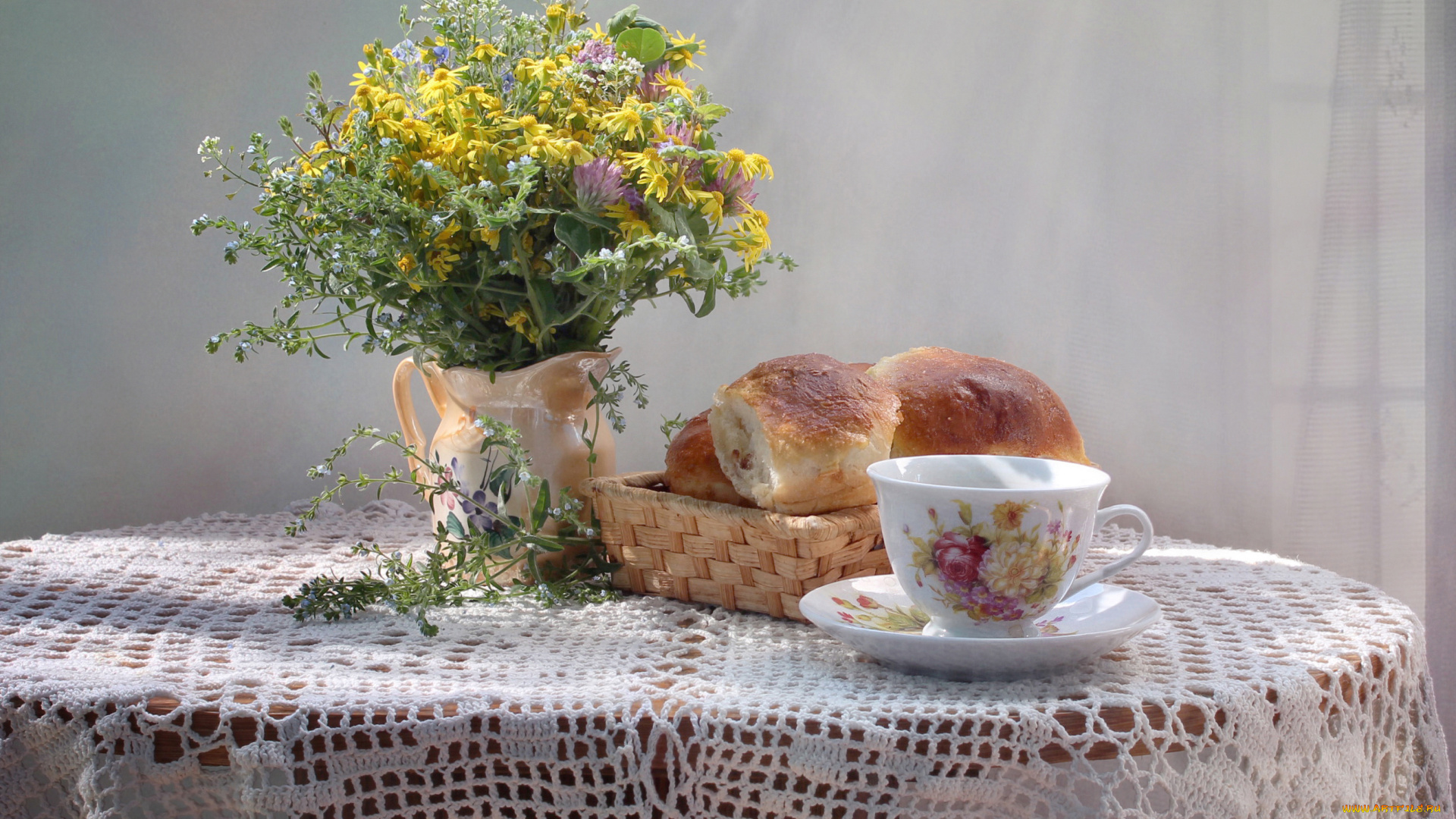 еда, хлеб, , выпечка, май, выпечка, весна, чай, цветы, натюрморт, пирожки, полевые